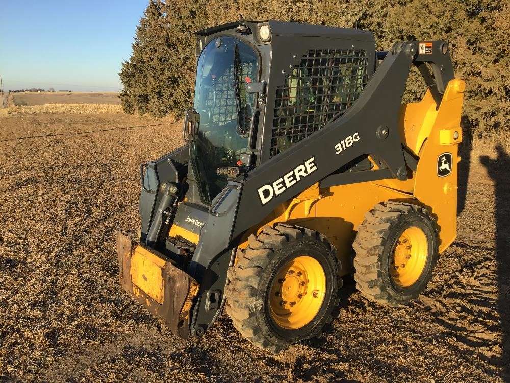 
								2019 John Deere 318G full									