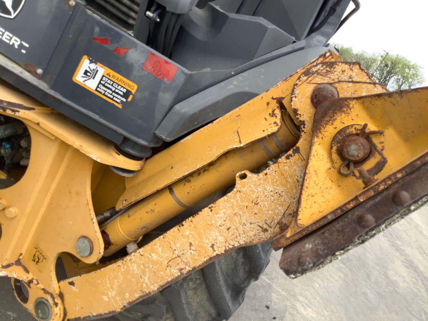 
								2015 John Deere 310L EP 4×4 full									