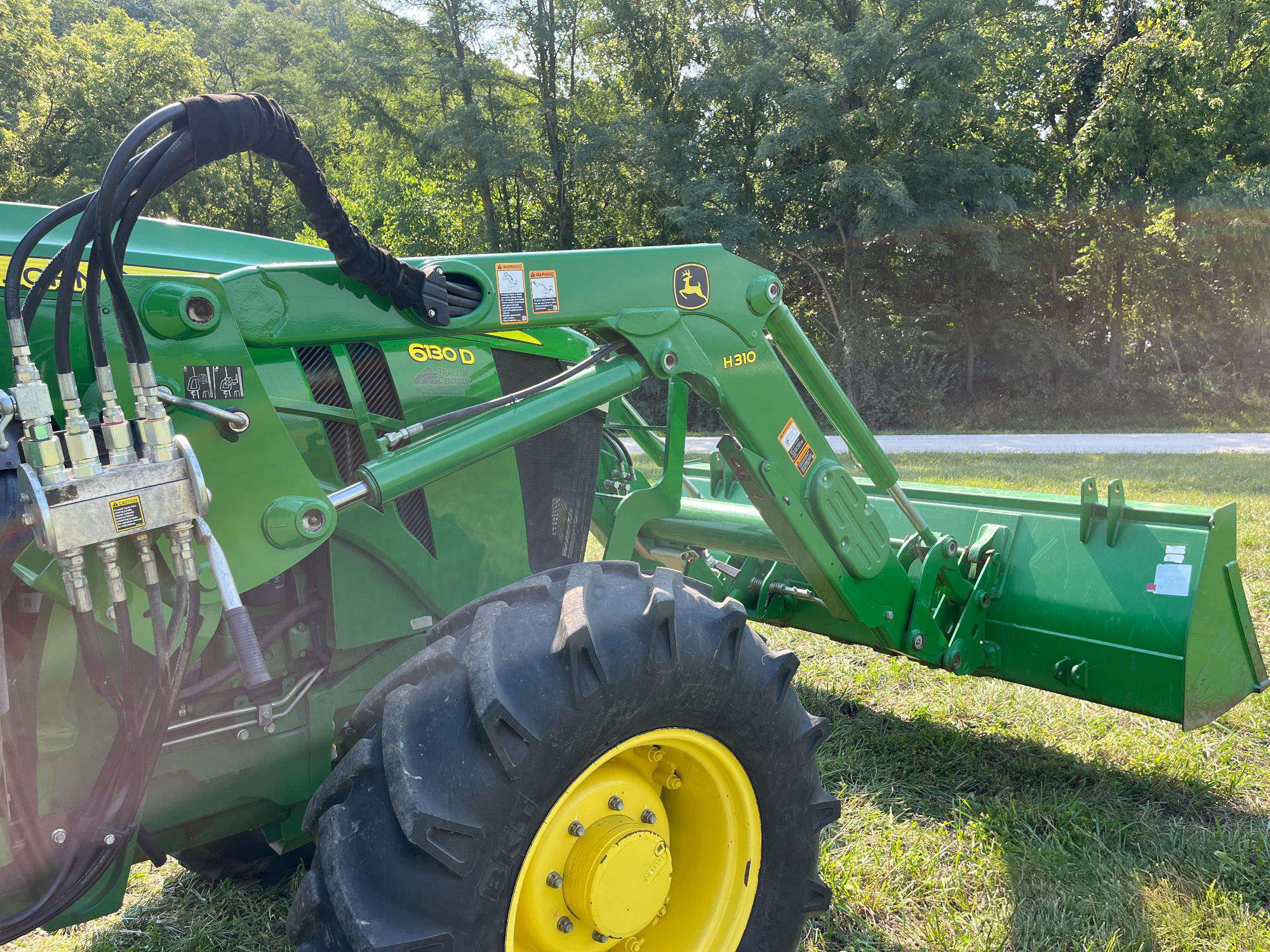 
								2014 John Deere 6130D MFWD Tractor W/Loader full									