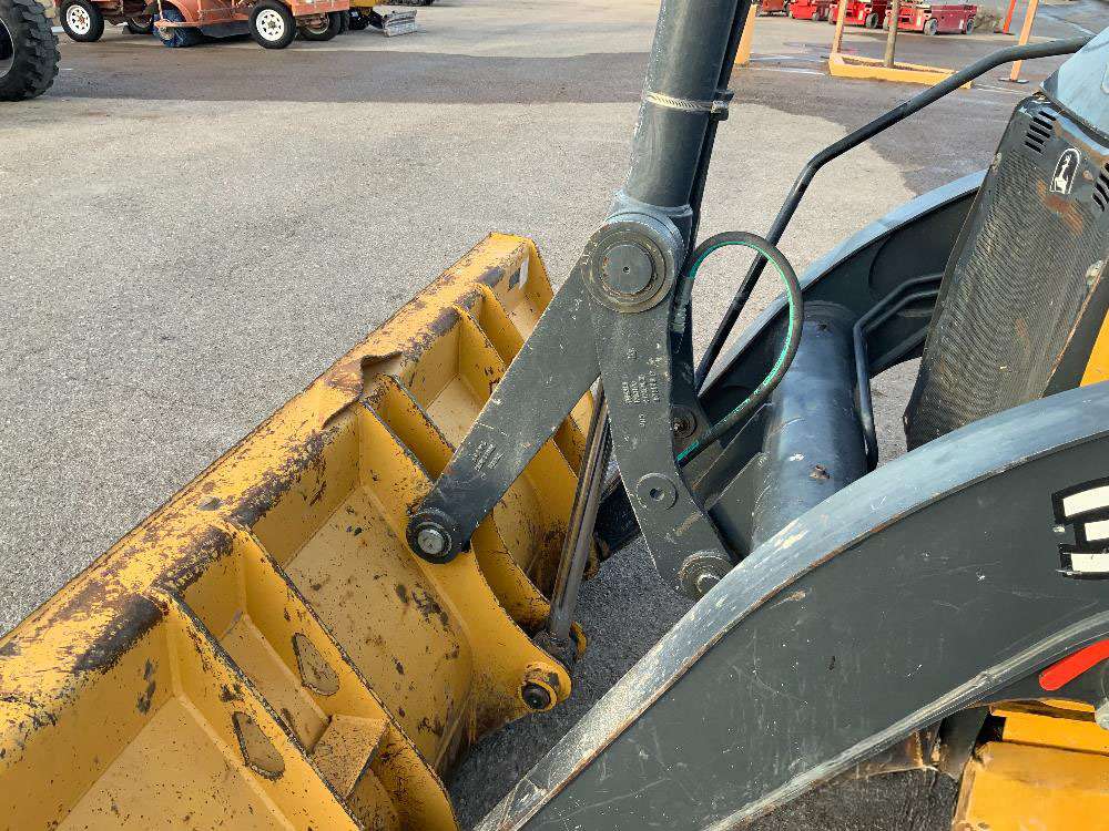 
								2016 John Deere 310L EP 4WD full									