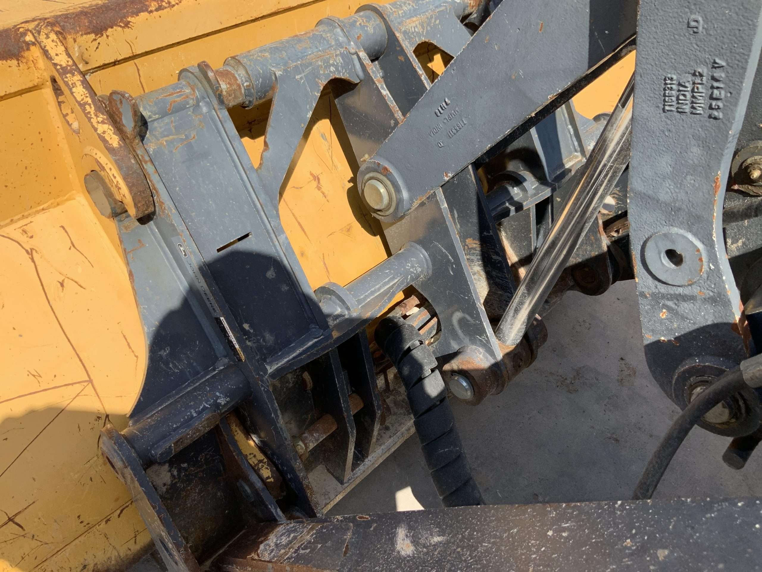 
								John Deere 410K 4WD full									