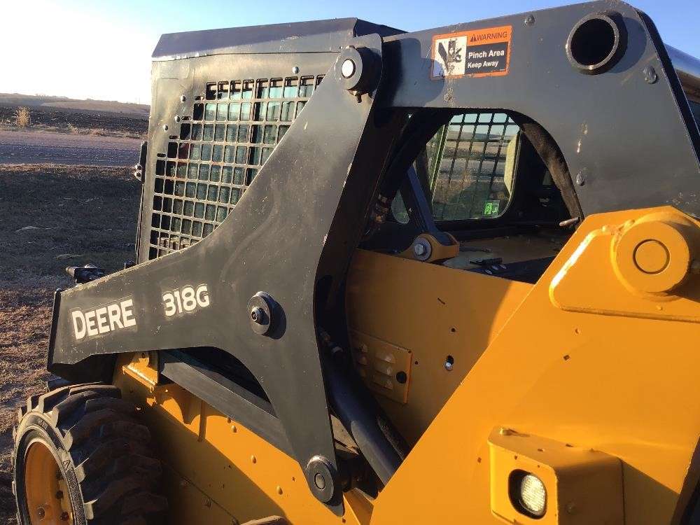 
								2019 John Deere 318G full									