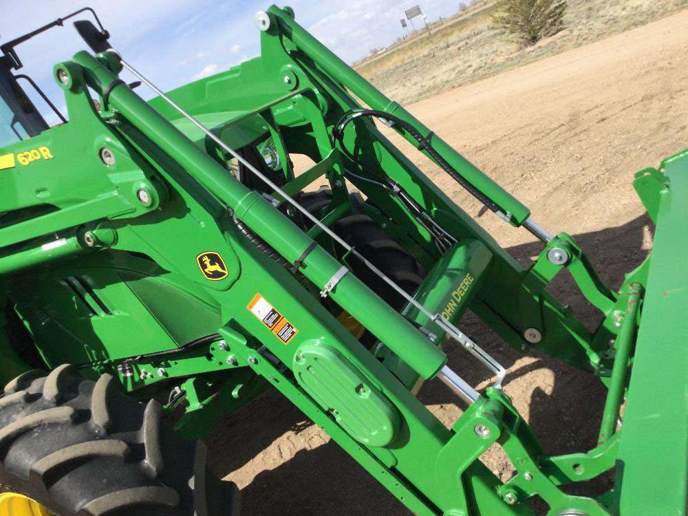 
								2018 John Deere 6130M MFWD Tractor W/Loader full									
