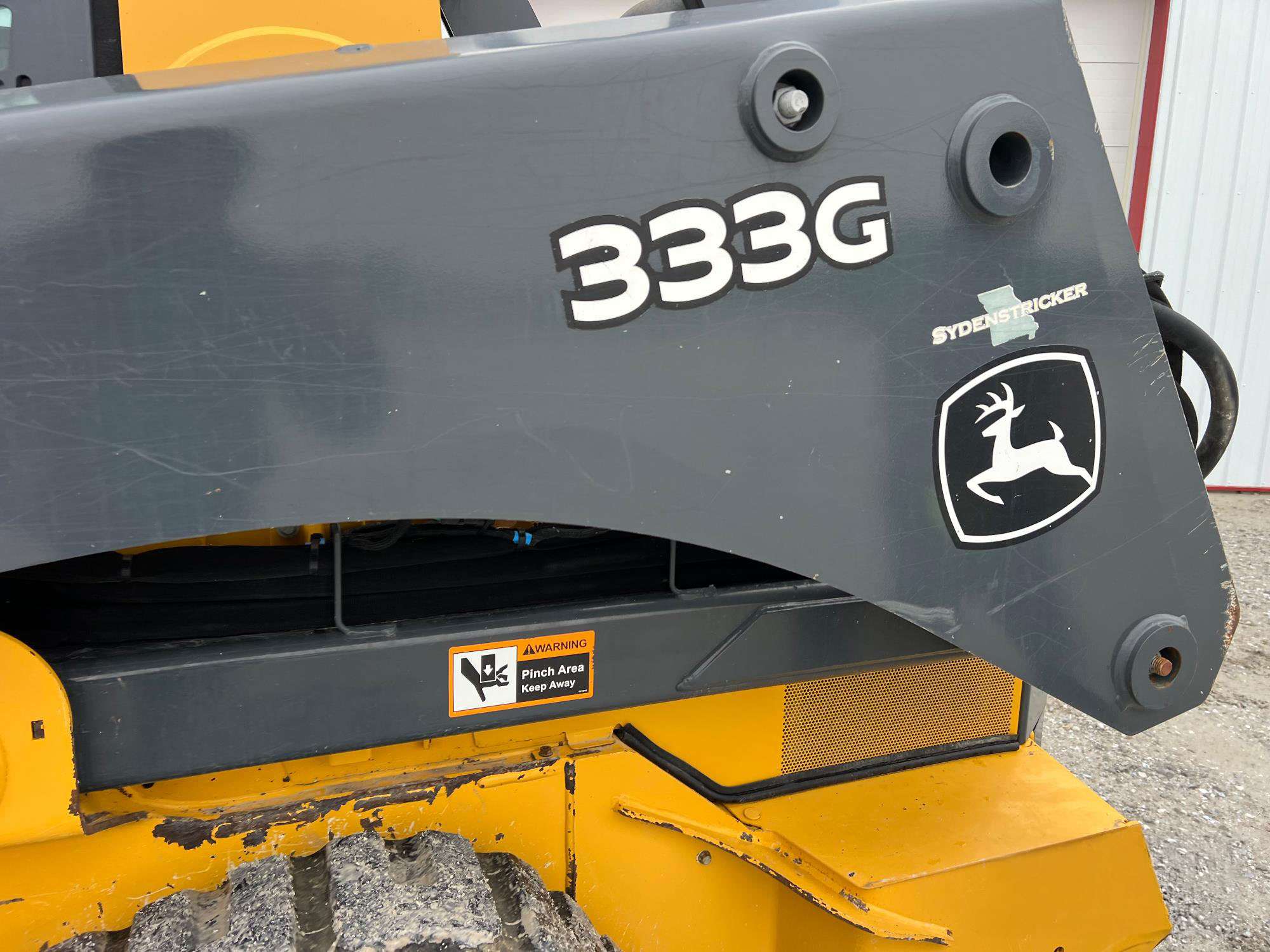 
								2017 John Deere 333G Compact Track Loader full									