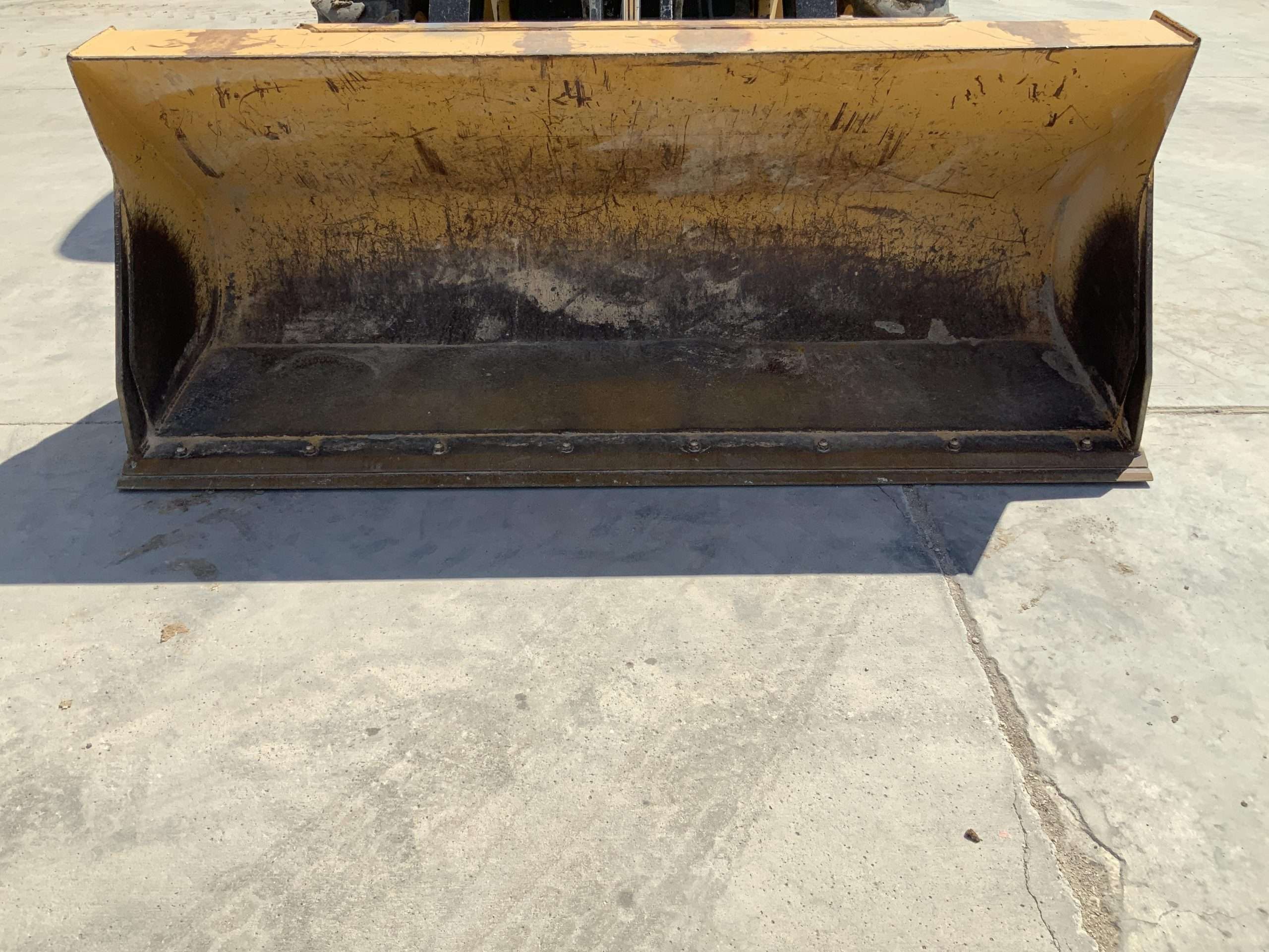 
								John Deere 410K 4WD full									