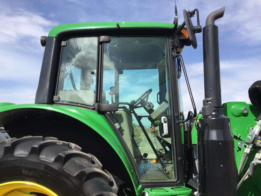 
								2018 John Deere 6130M MFWD Tractor W/Loader full									