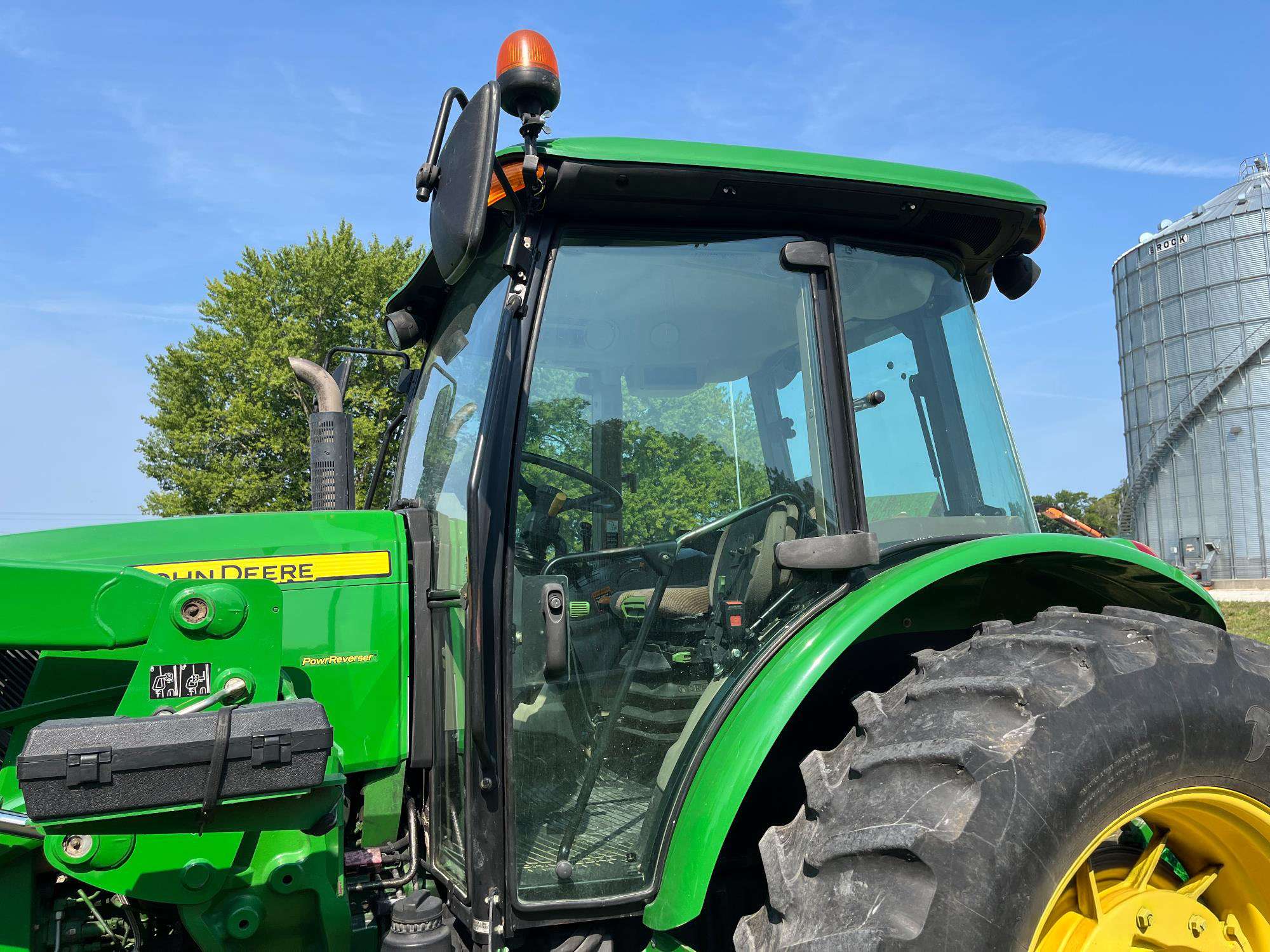
								2014 John Deere 6130D MFWD Tractor W/Loader full									