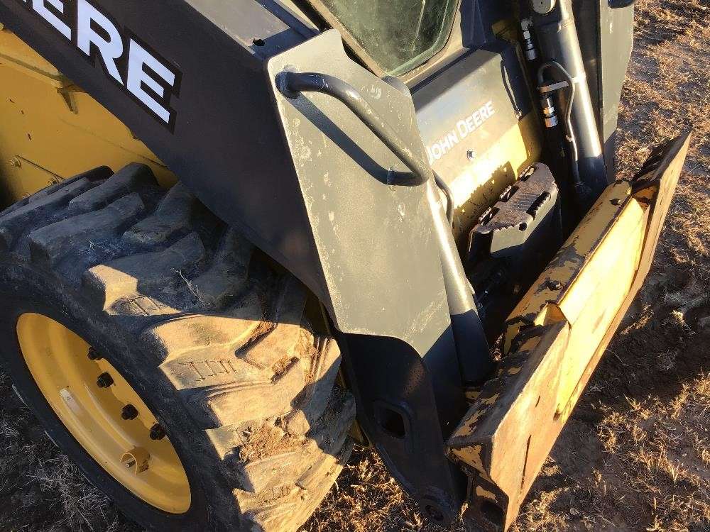 
								2019 John Deere 318G full									