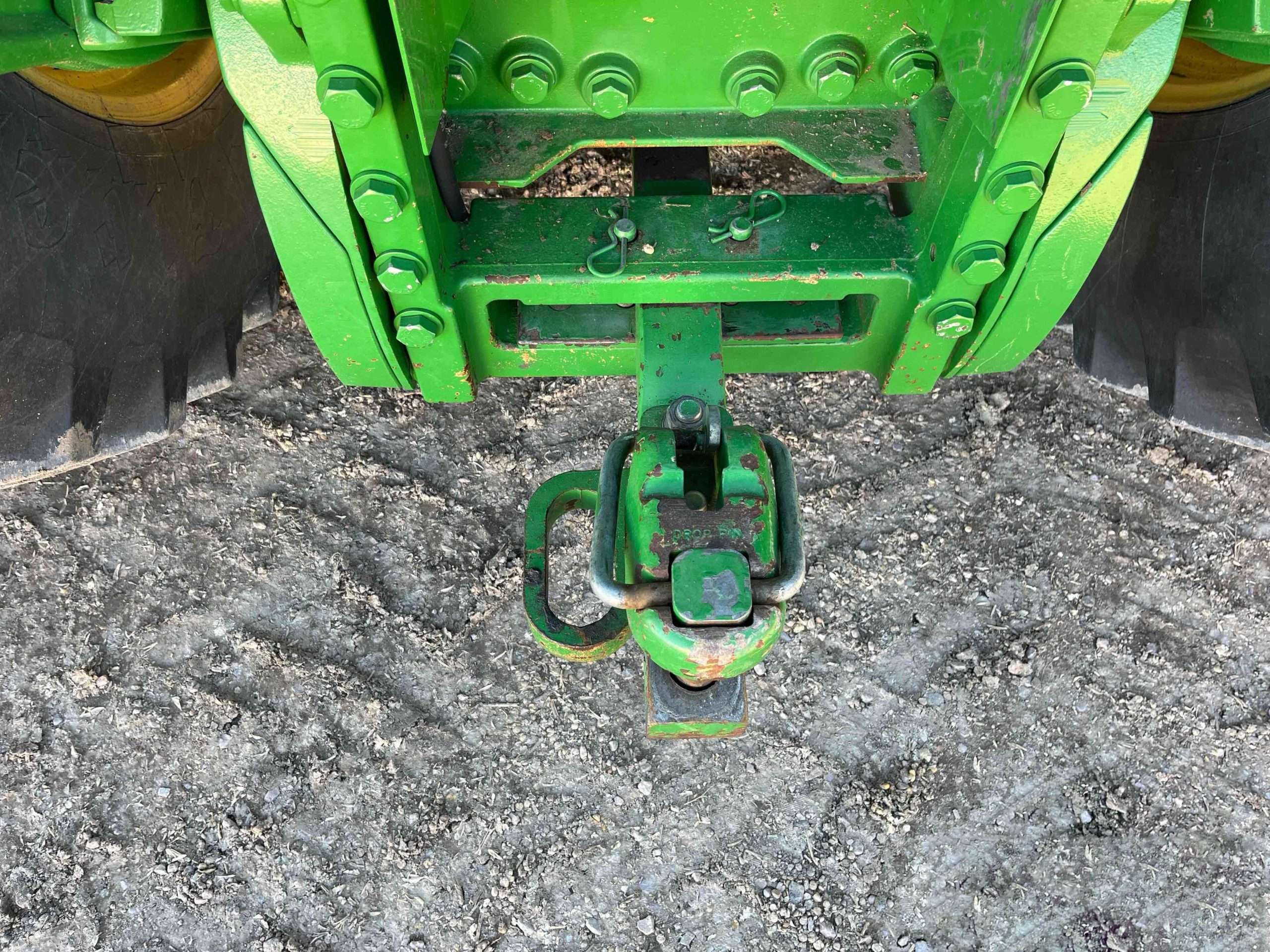 
								2015 John Deere 7210R MFWD Tractor W/Grapple Loader full									