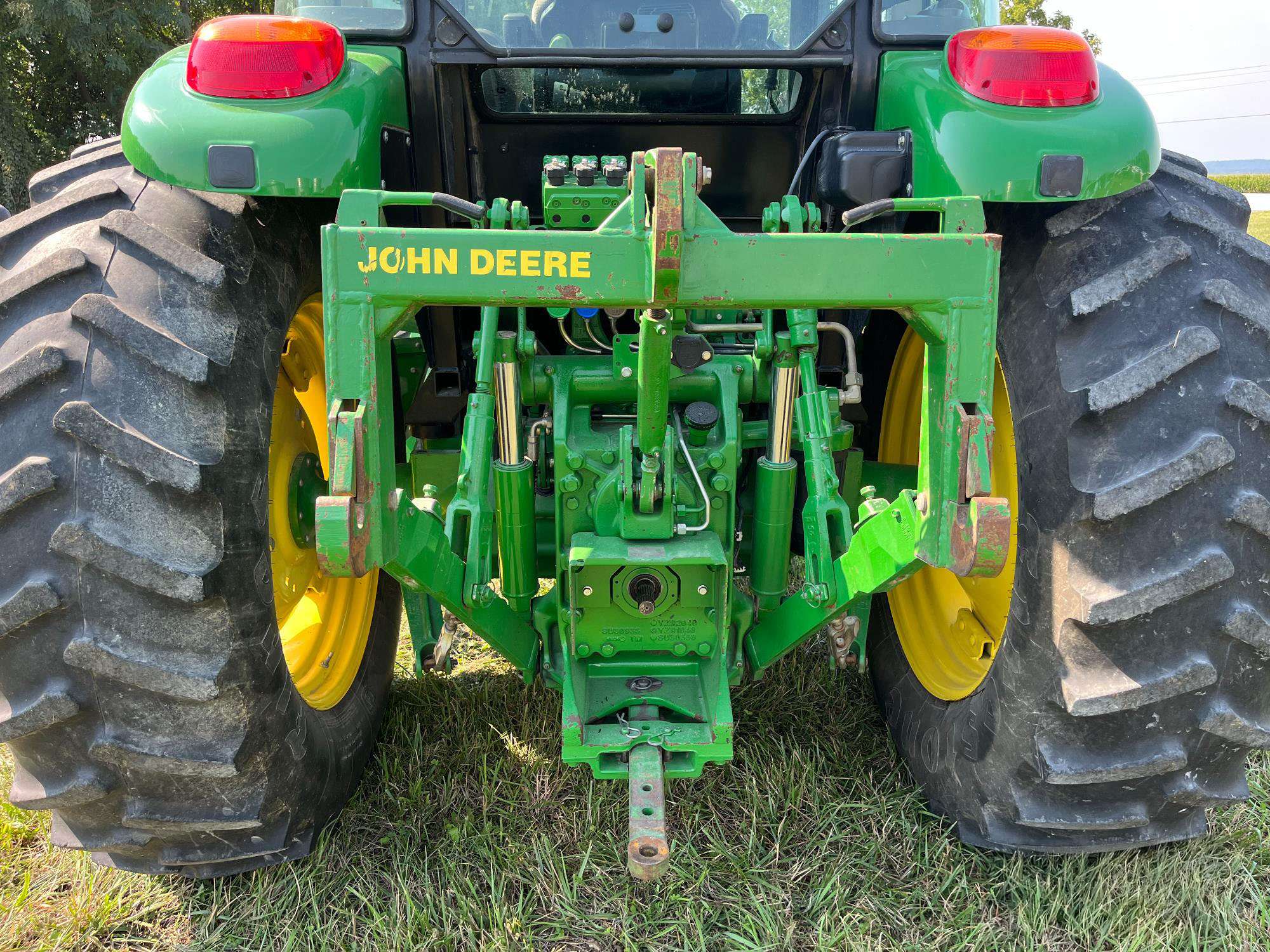
								2014 John Deere 6130D MFWD Tractor W/Loader full									