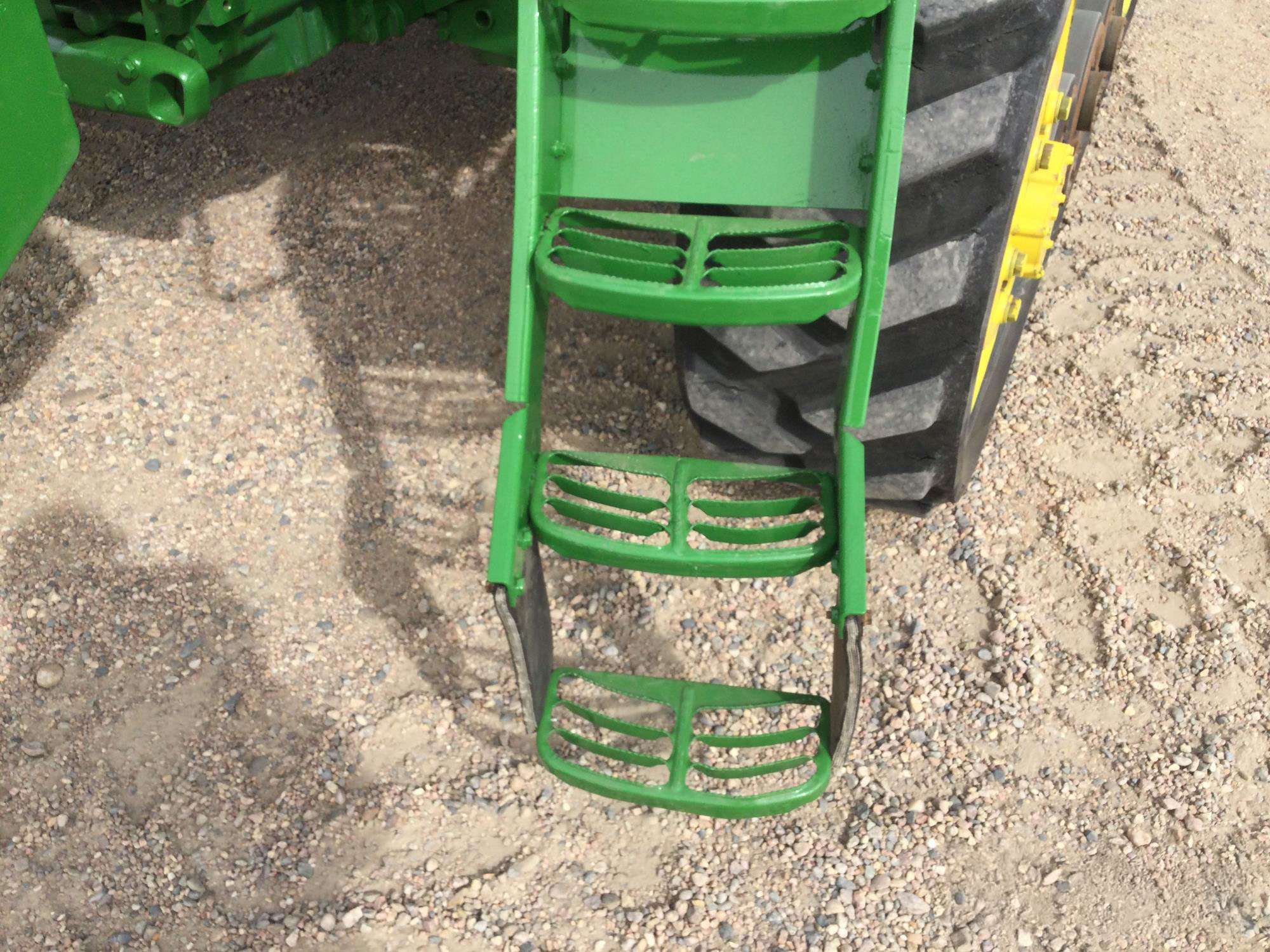 
								2013 John Deere 8360RT Track Tractor full									