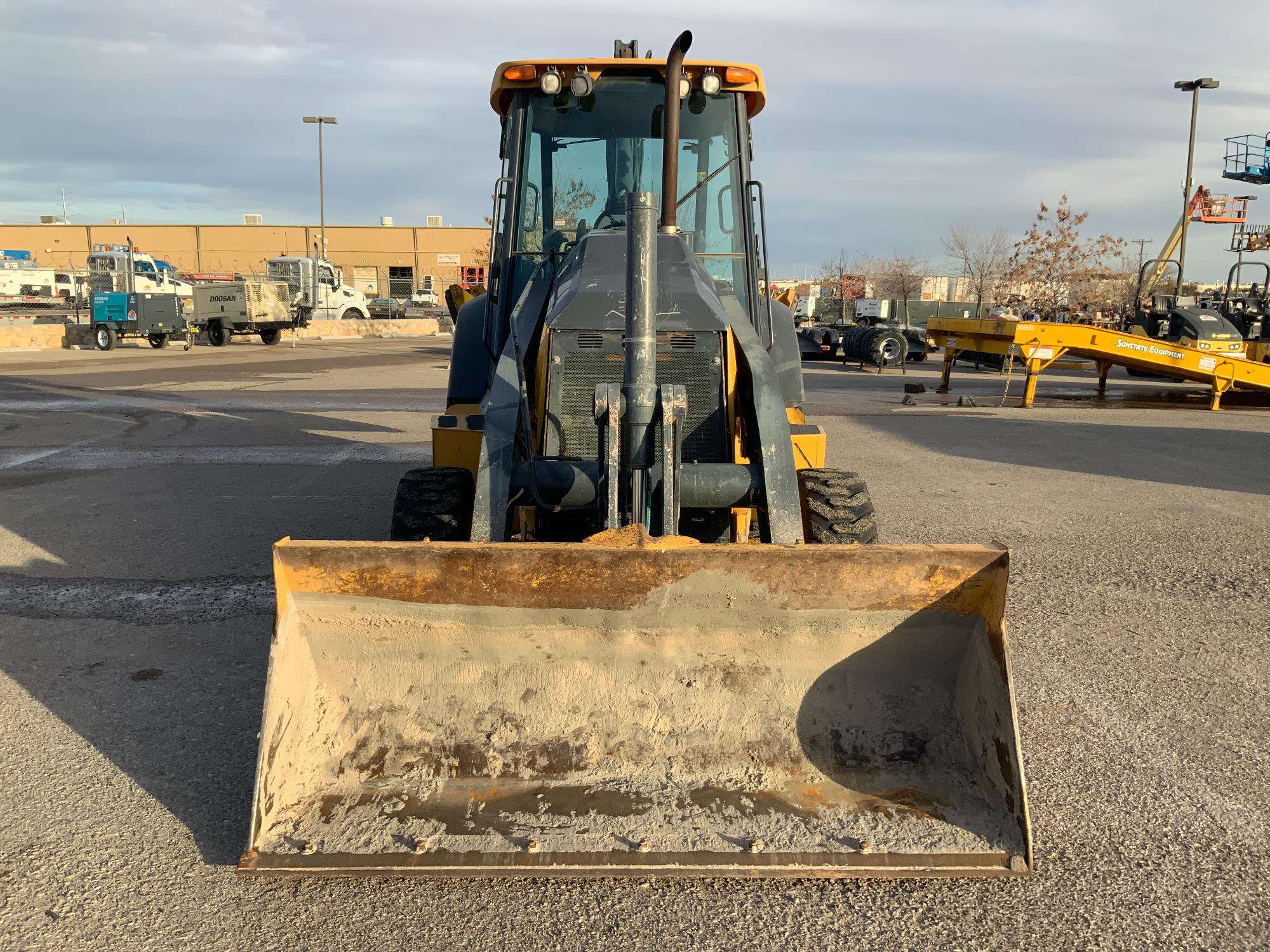 
								2016 John Deere 310L EP 4WD full									