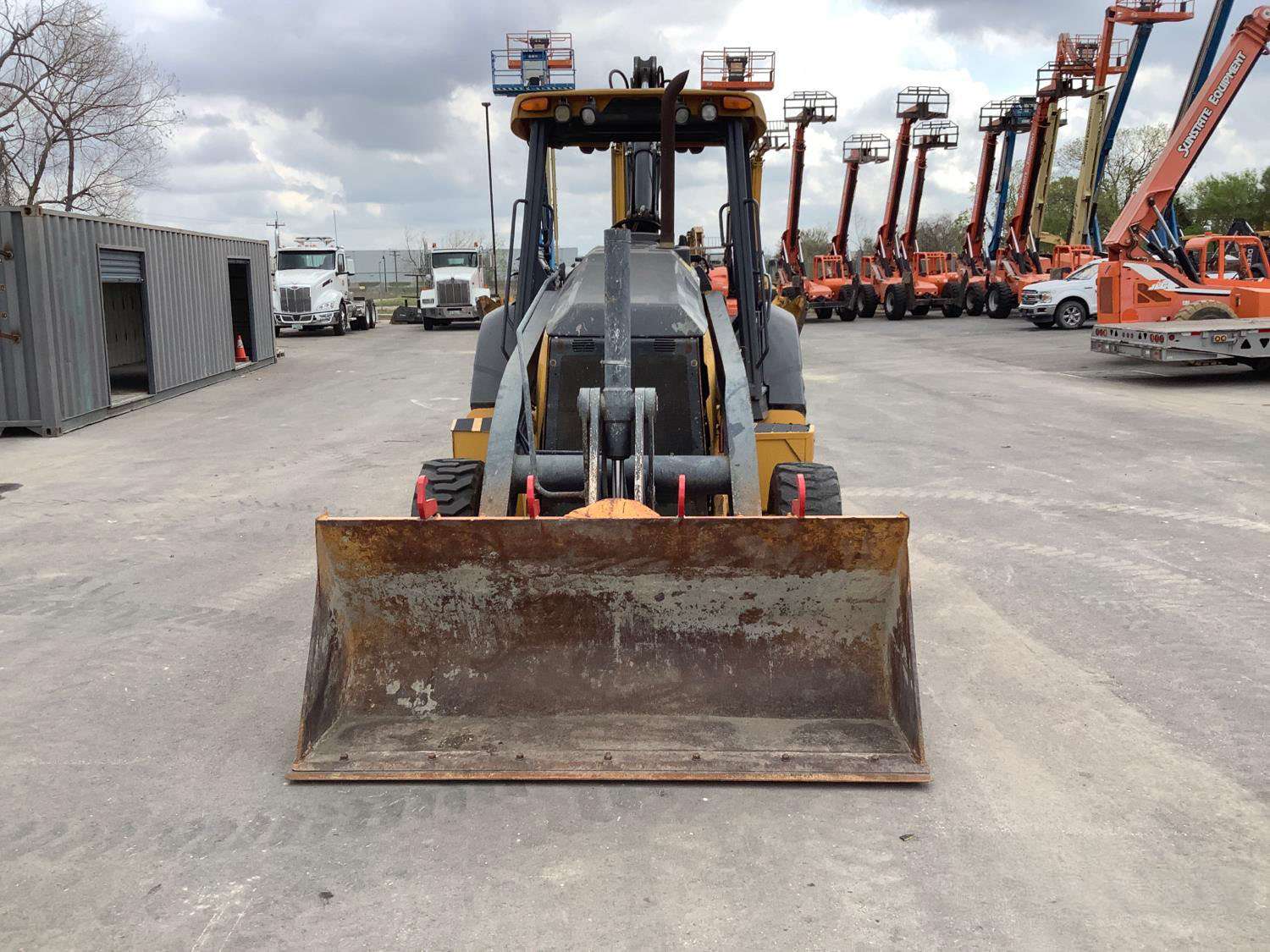 
								2015 John Deere 310L EP 4×4 full									