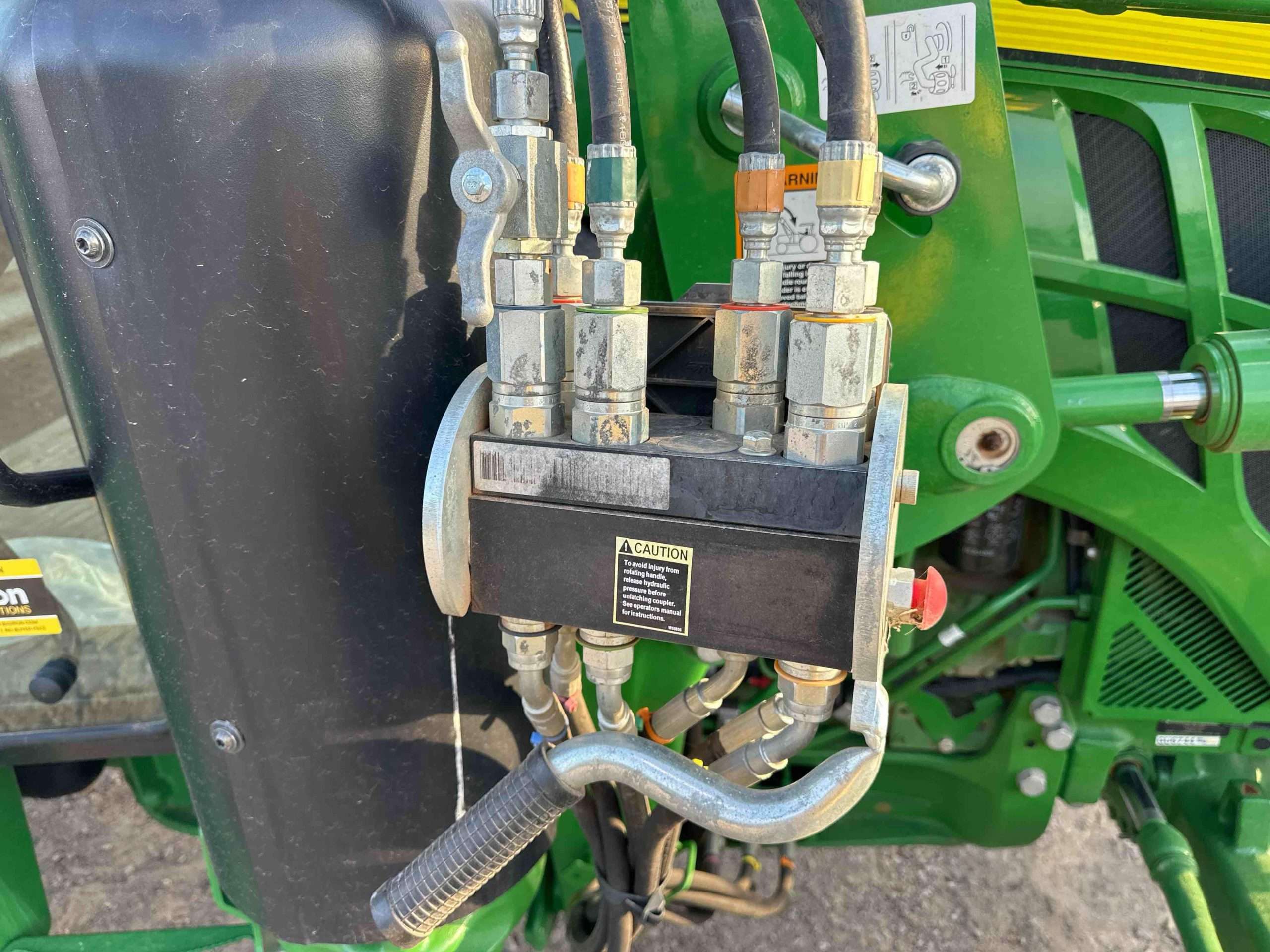 
								2021 John Deere 5090M MFWD Tractor W/Loader full									