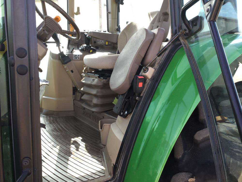 
								2018 John Deere 6130M MFWD Tractor W/Loader full									