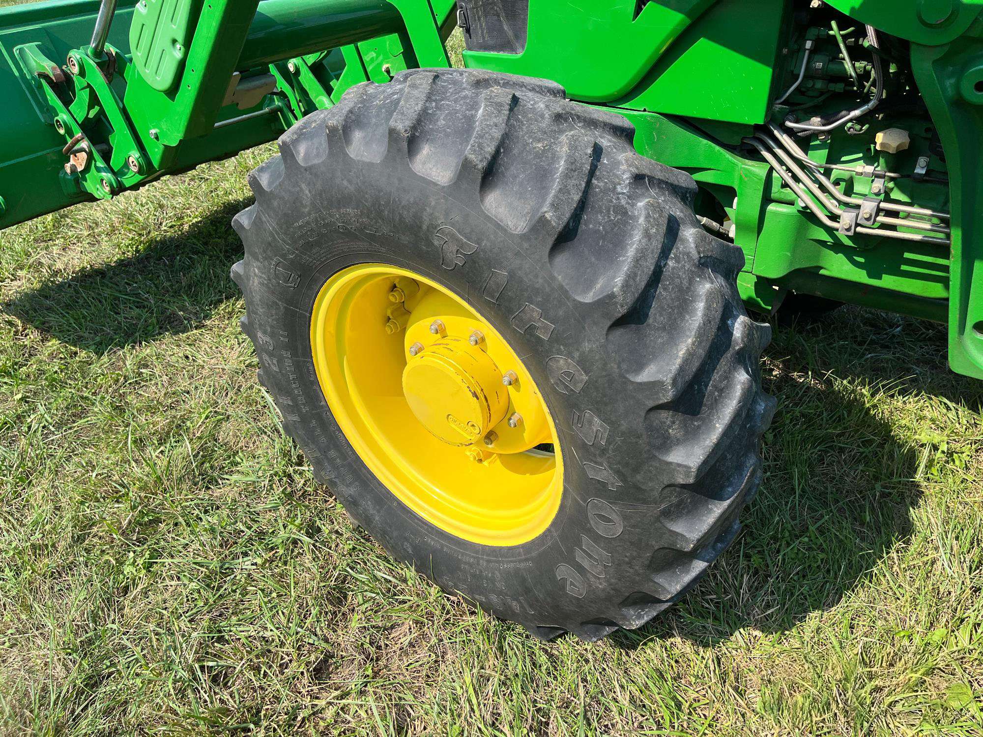 
								2014 John Deere 6130D MFWD Tractor W/Loader full									