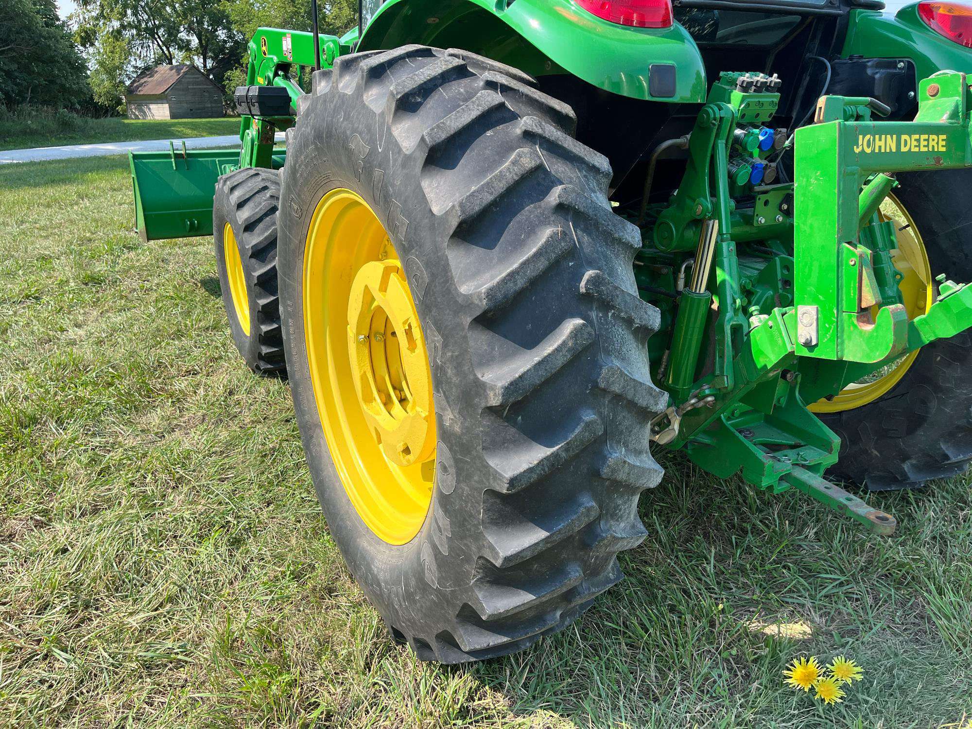 
								2014 John Deere 6130D MFWD Tractor W/Loader full									