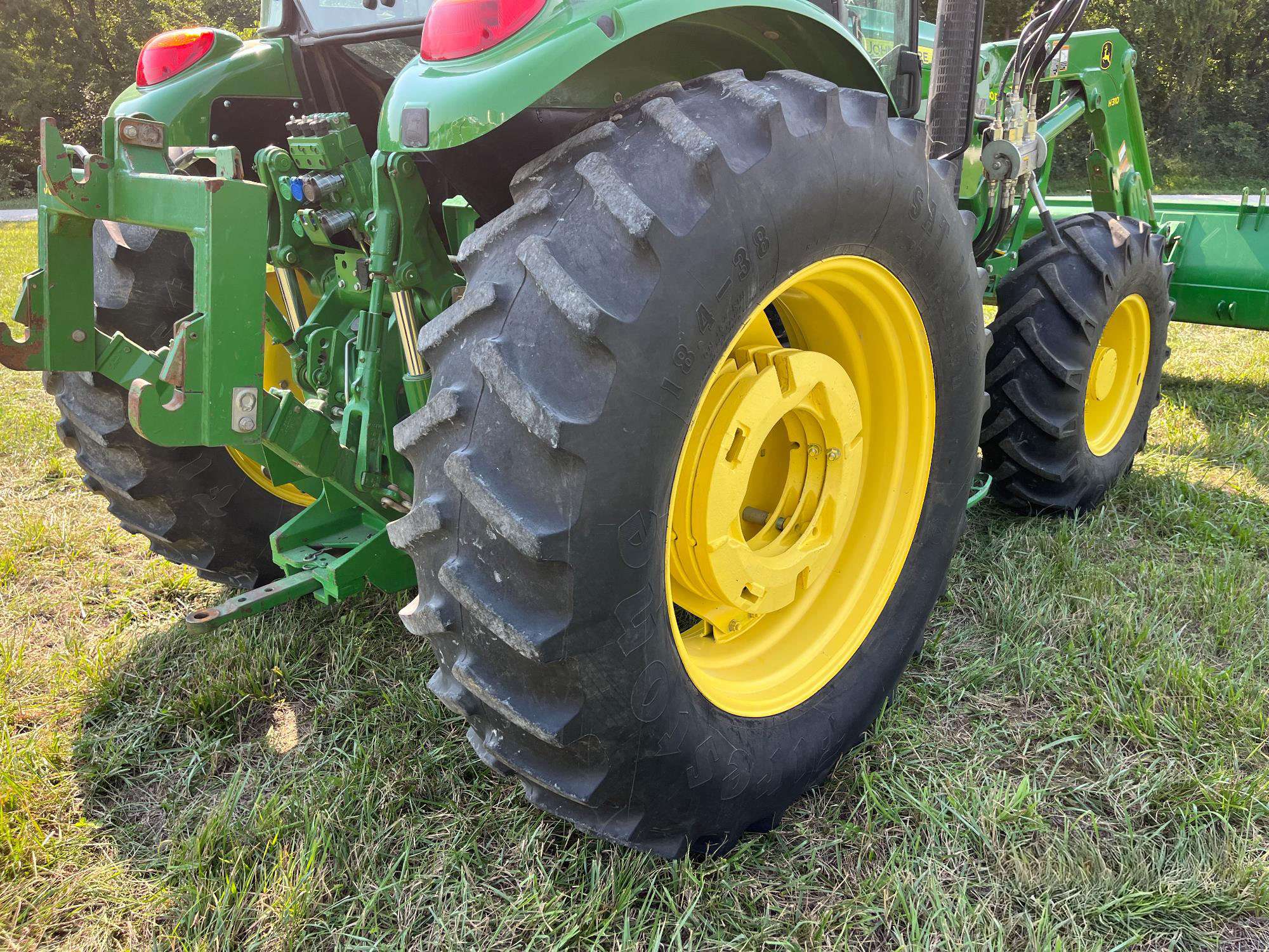 
								2014 John Deere 6130D MFWD Tractor W/Loader full									