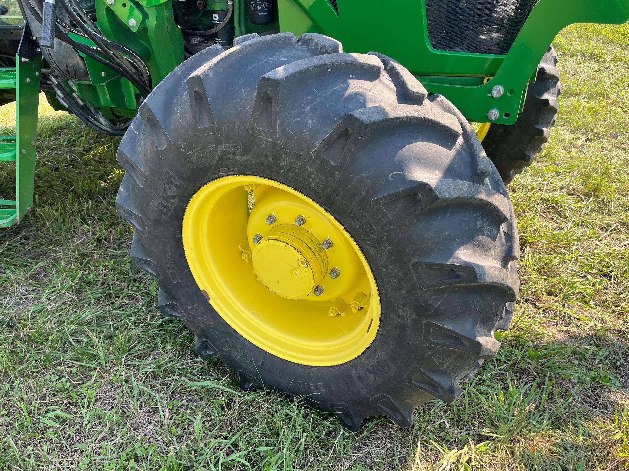 
								2014 John Deere 6130D MFWD Tractor W/Loader full									