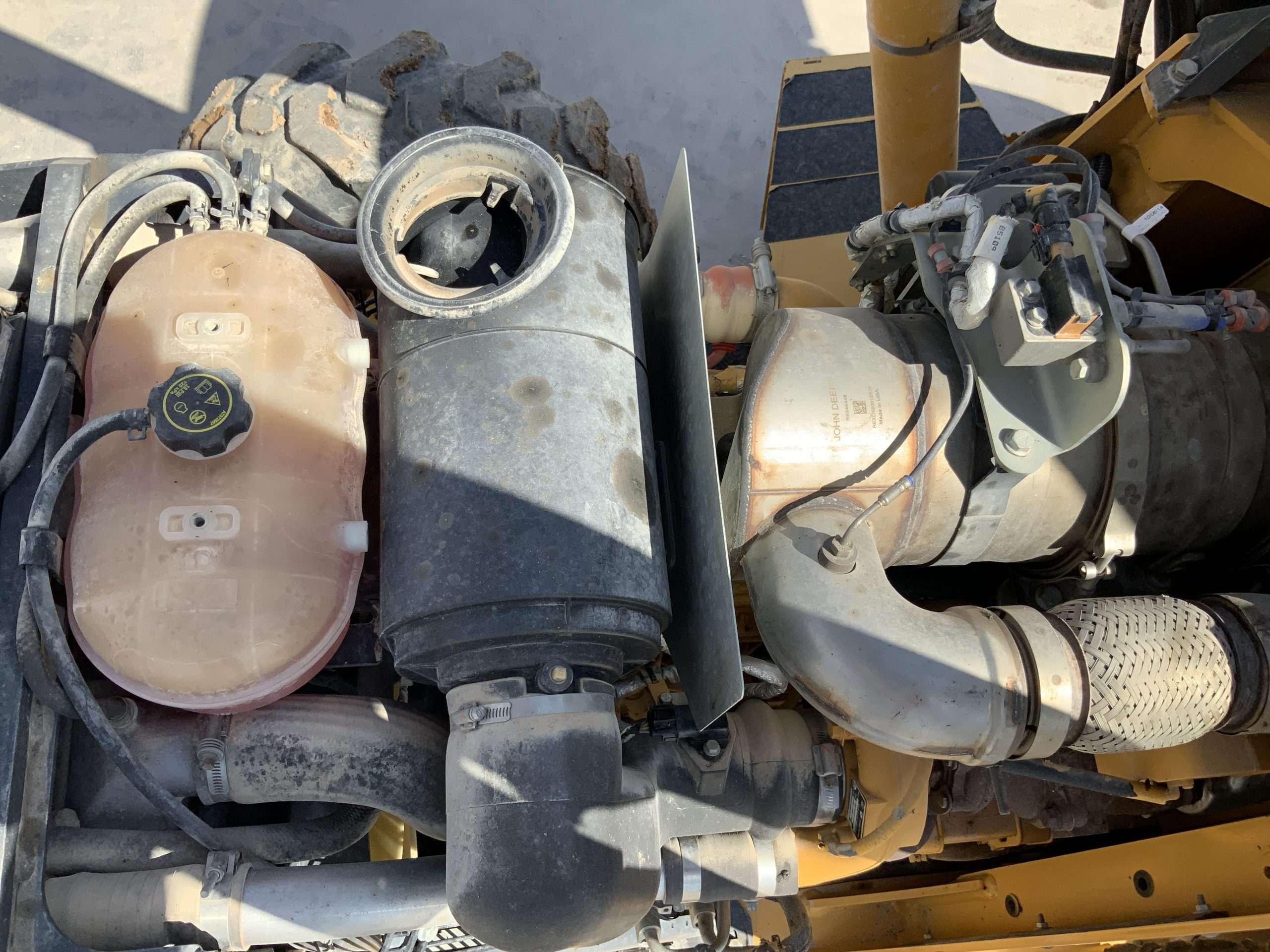 
								John Deere 410K 4WD full									