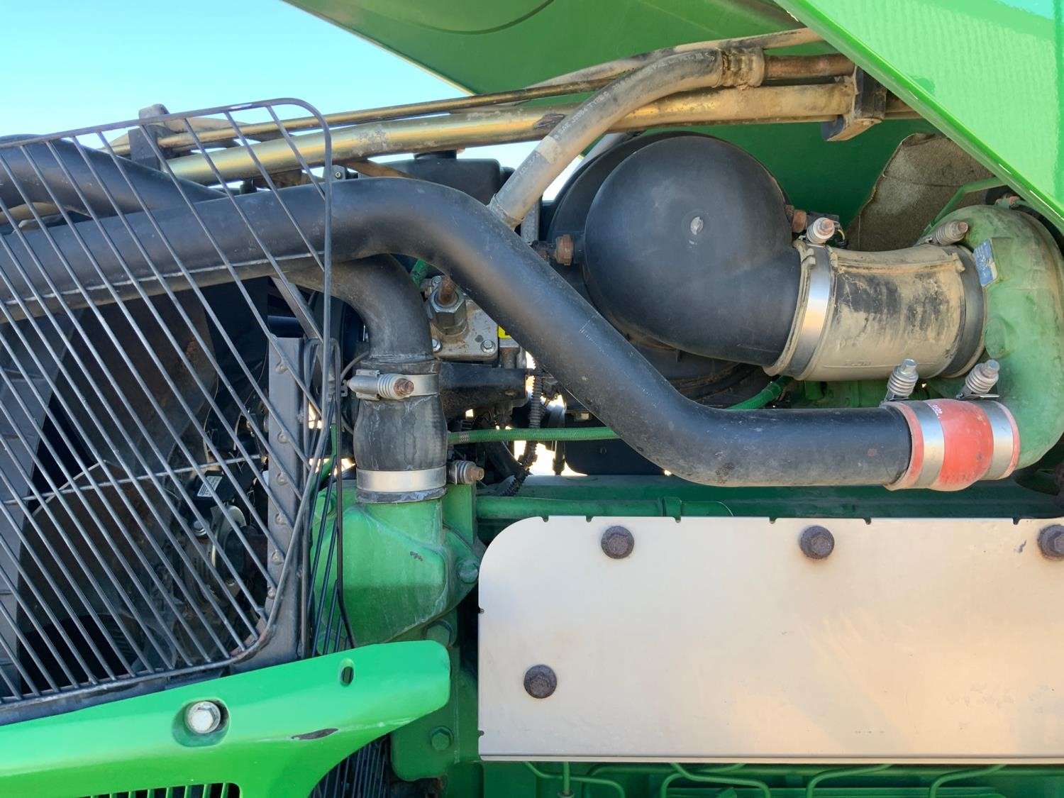 
								2011 John Deere 7830 MFWD Tractor full									