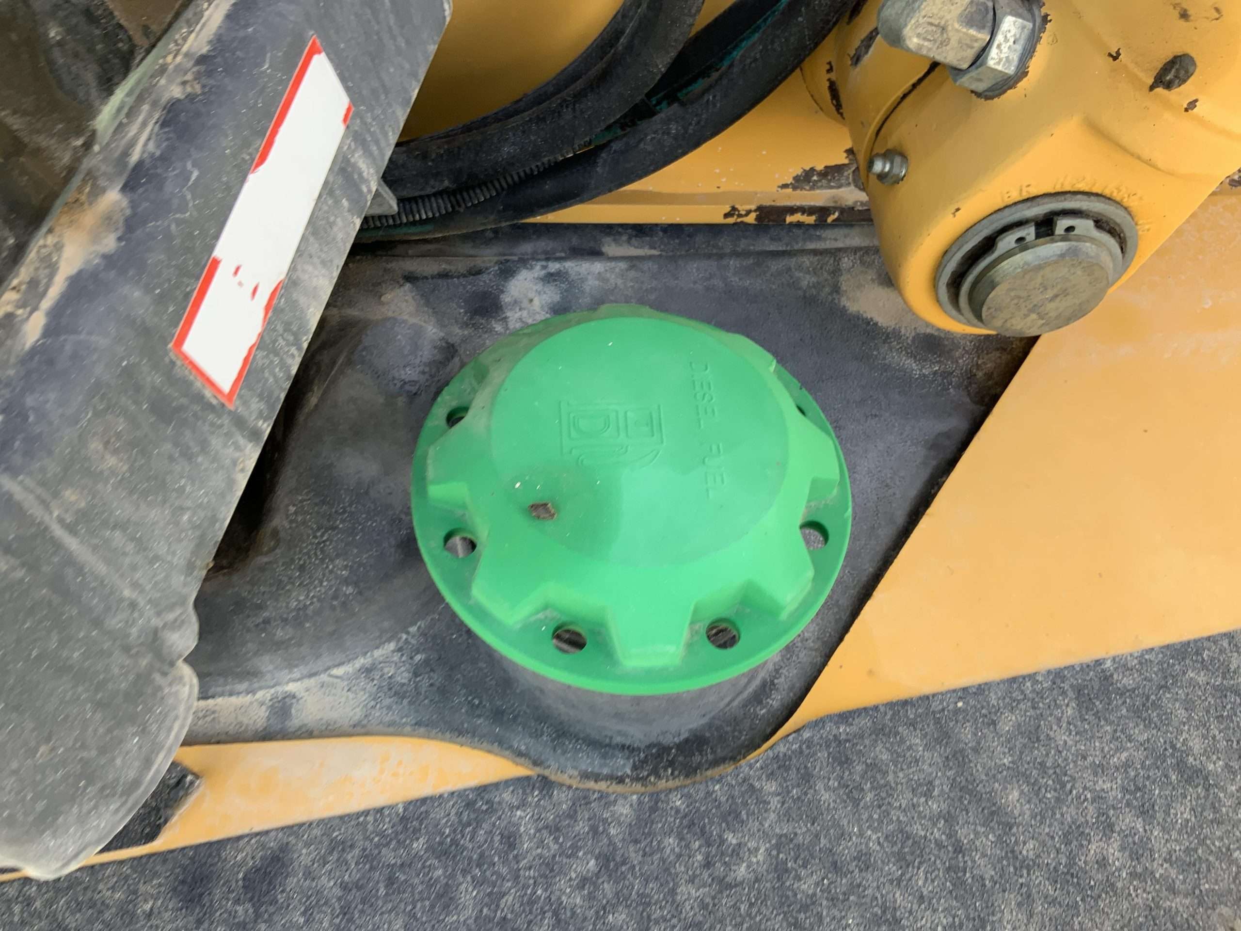 
								John Deere 410K 4WD full									