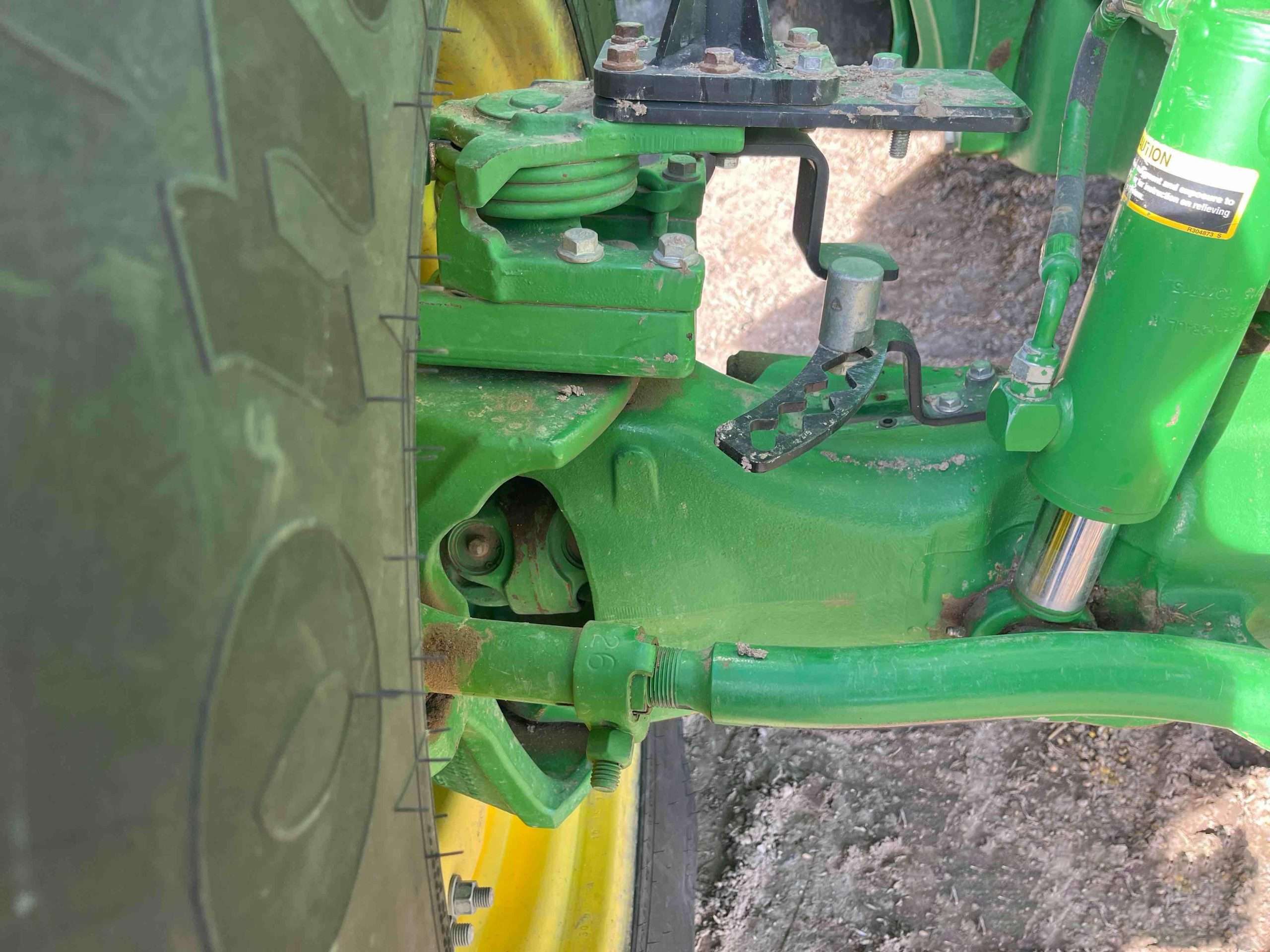 
								2015 John Deere 7210R MFWD Tractor W/Grapple Loader full									