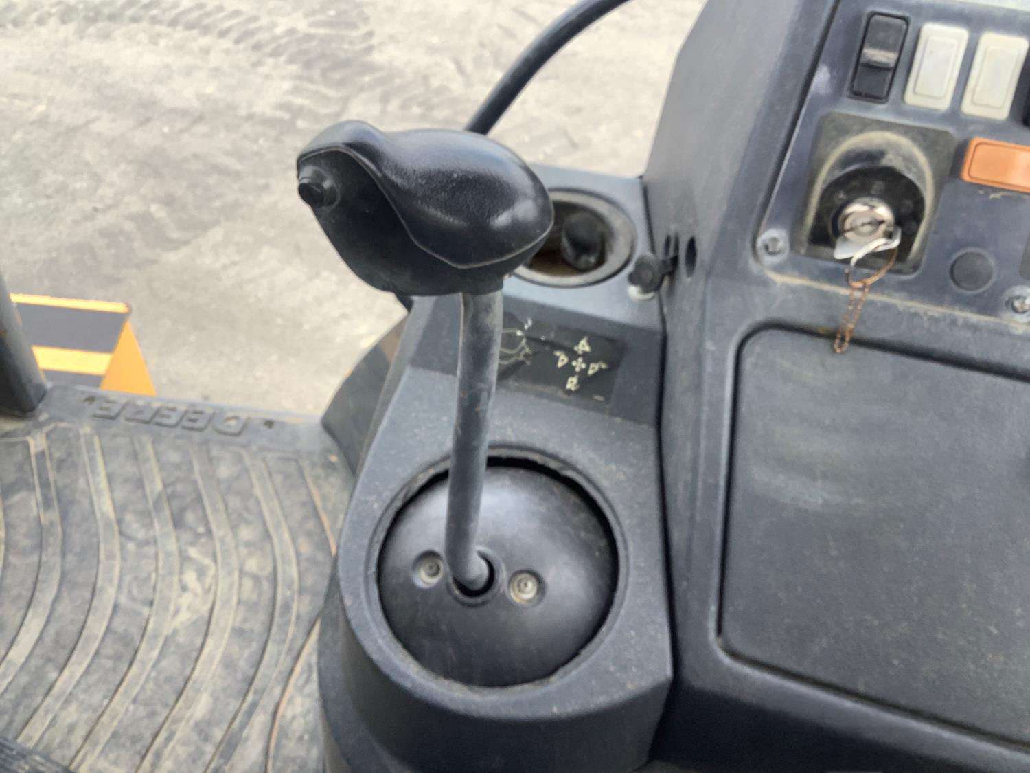 
								2015 John Deere 310L EP 4×4 full									