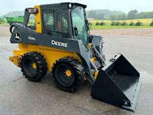2022 John Deere 324G W/Bucket