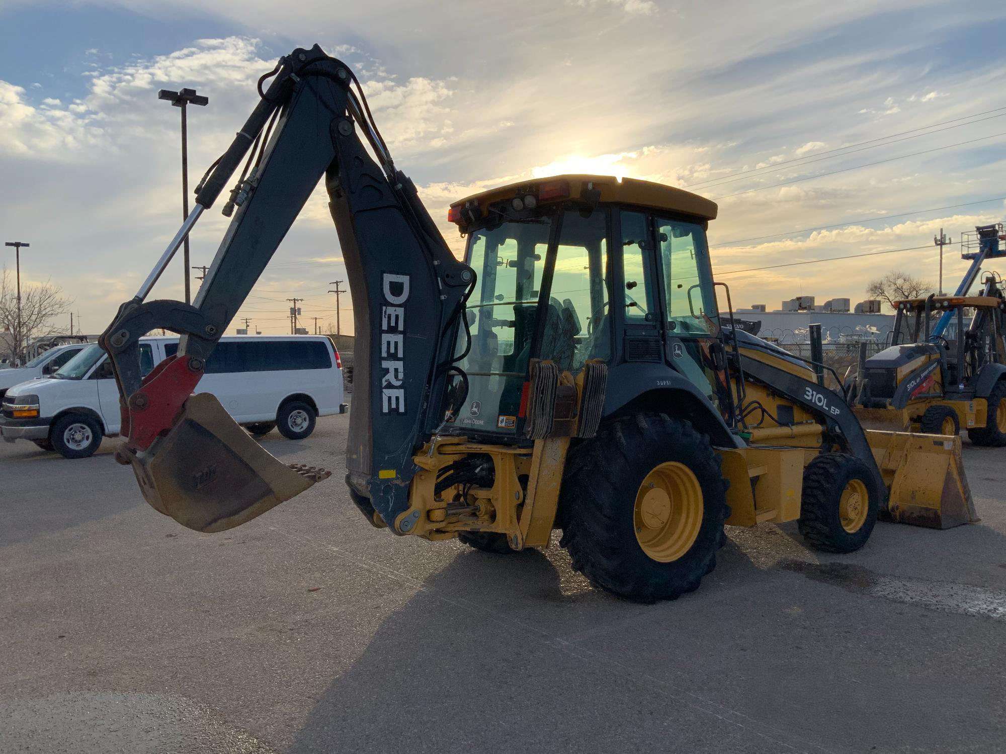 
								2016 John Deere 310L EP 4WD full									