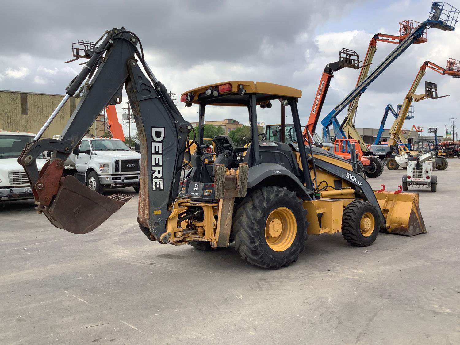 
								2015 John Deere 310L EP 4×4 full									