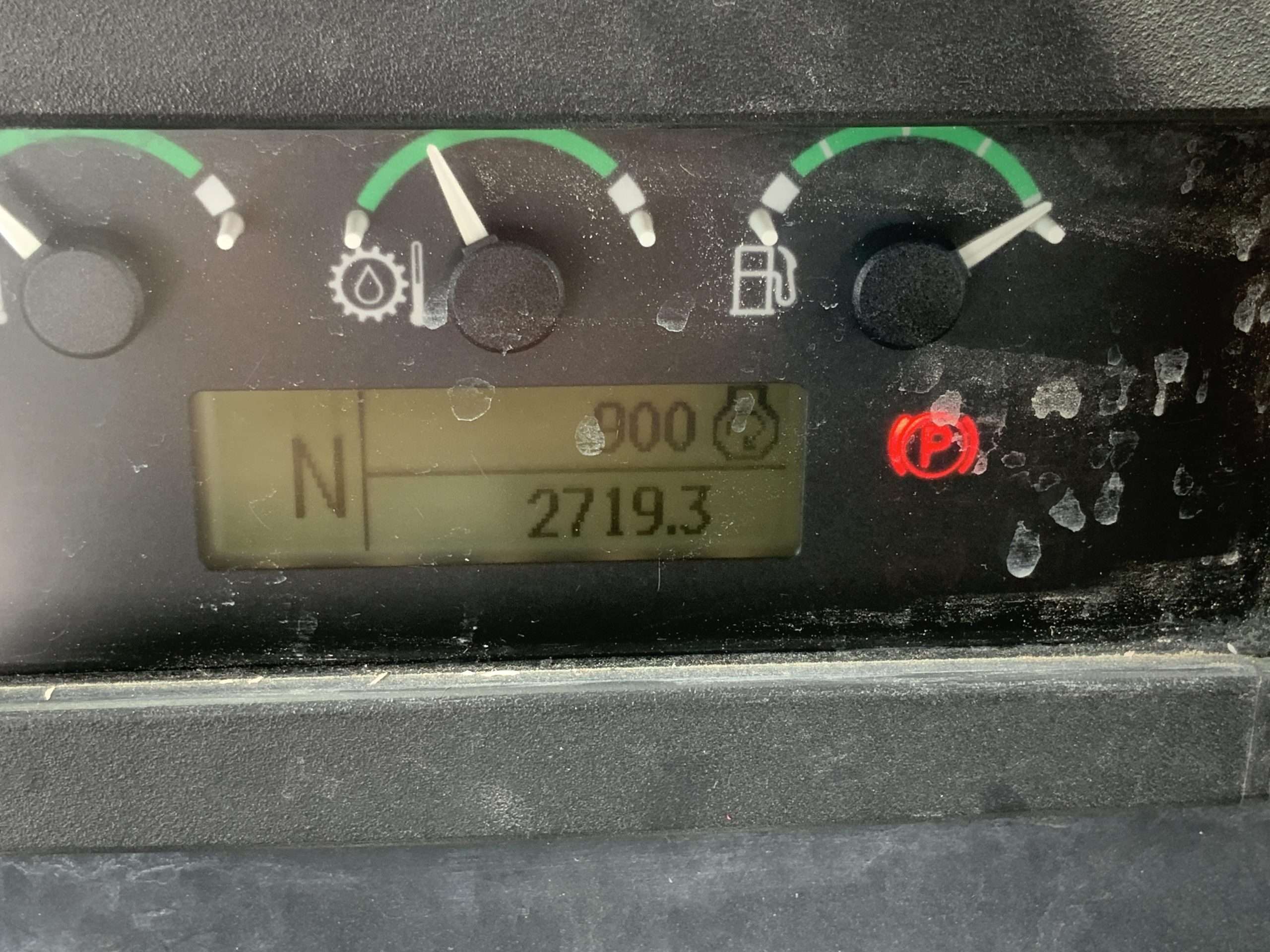 
								John Deere 410K 4WD full									