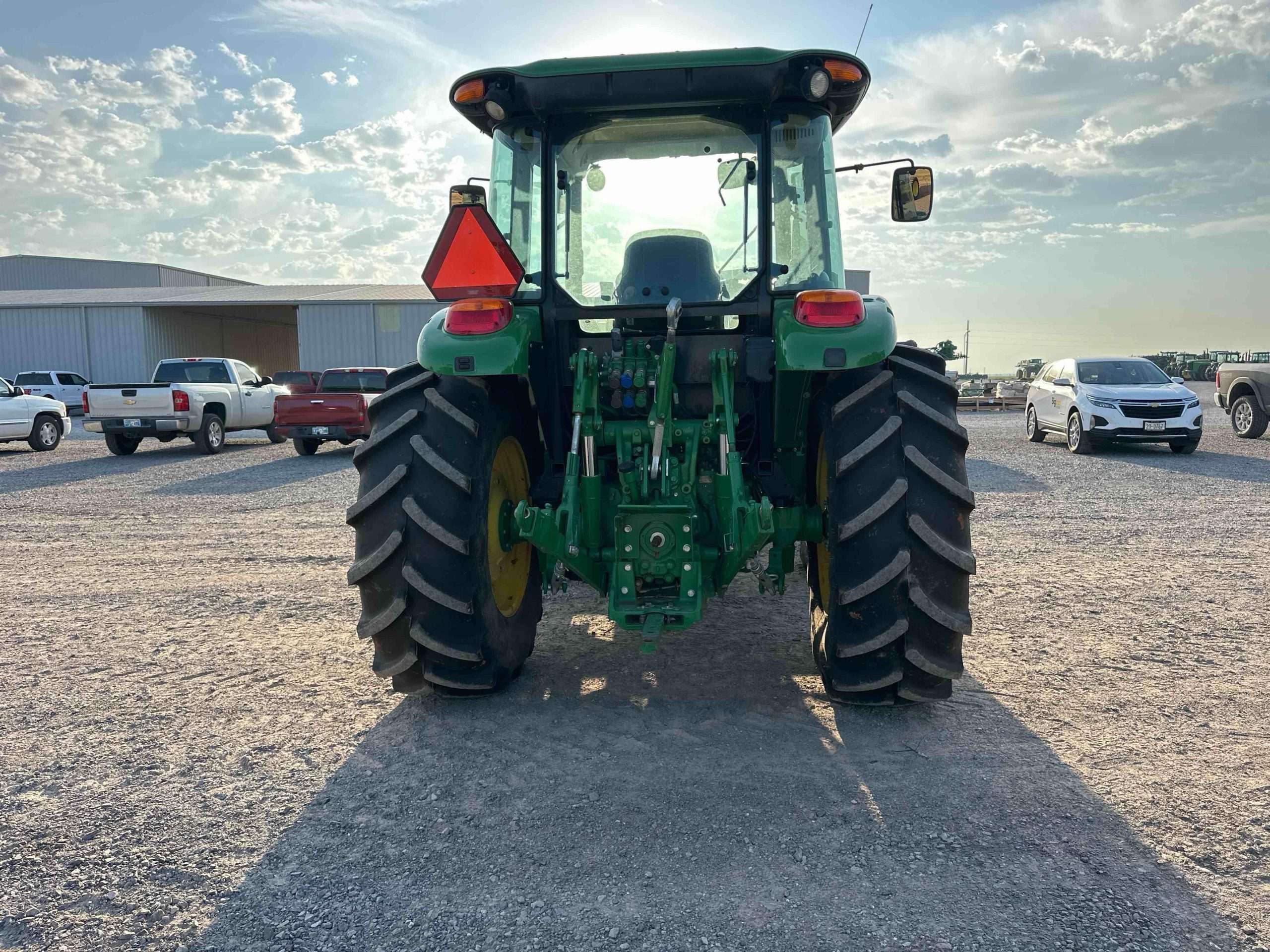 
								2021 John Deere 5090M MFWD Tractor W/Loader full									