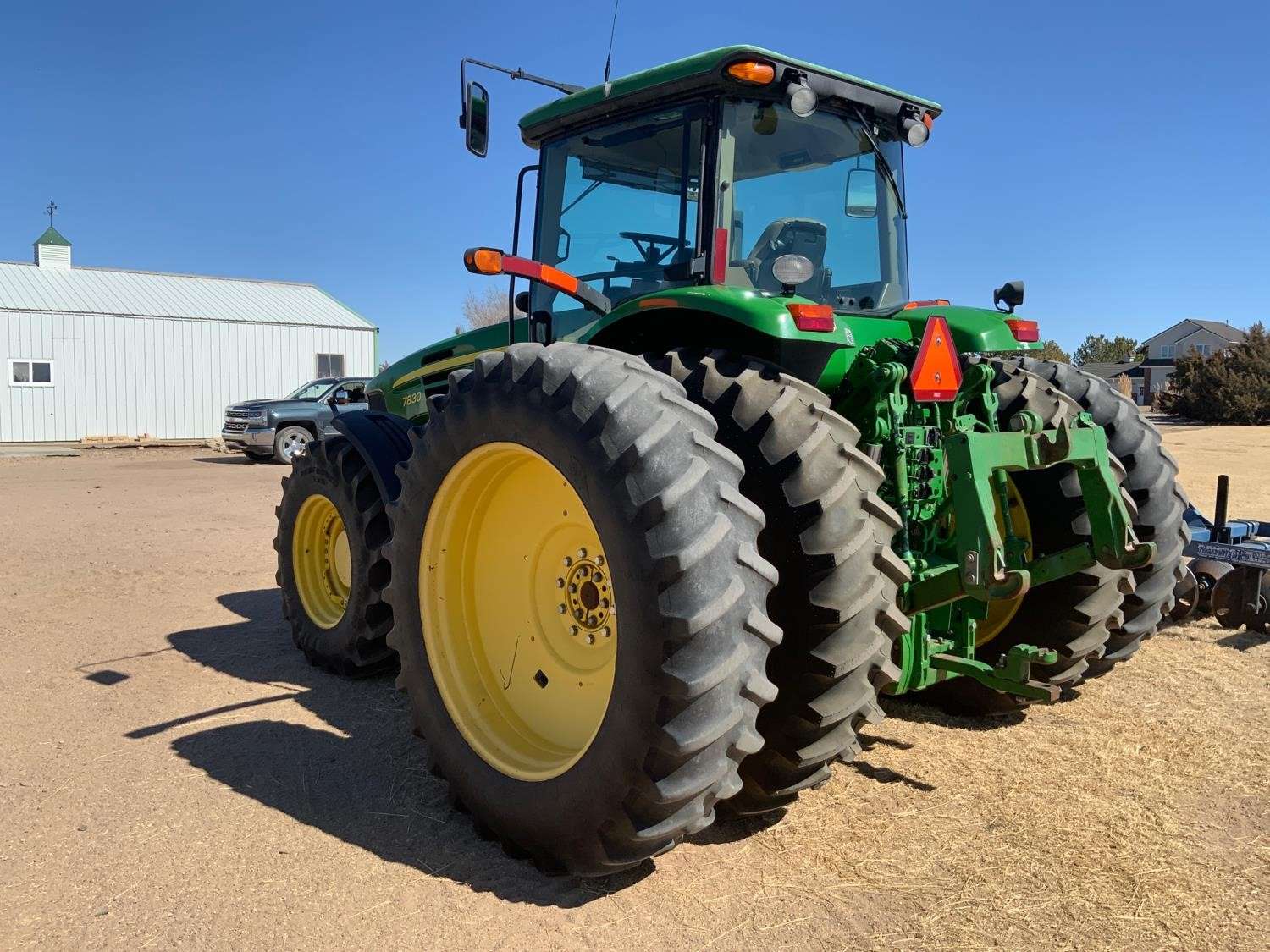 
								2011 John Deere 7830 MFWD Tractor full									