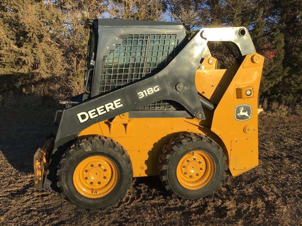 
								2019 John Deere 318G full									