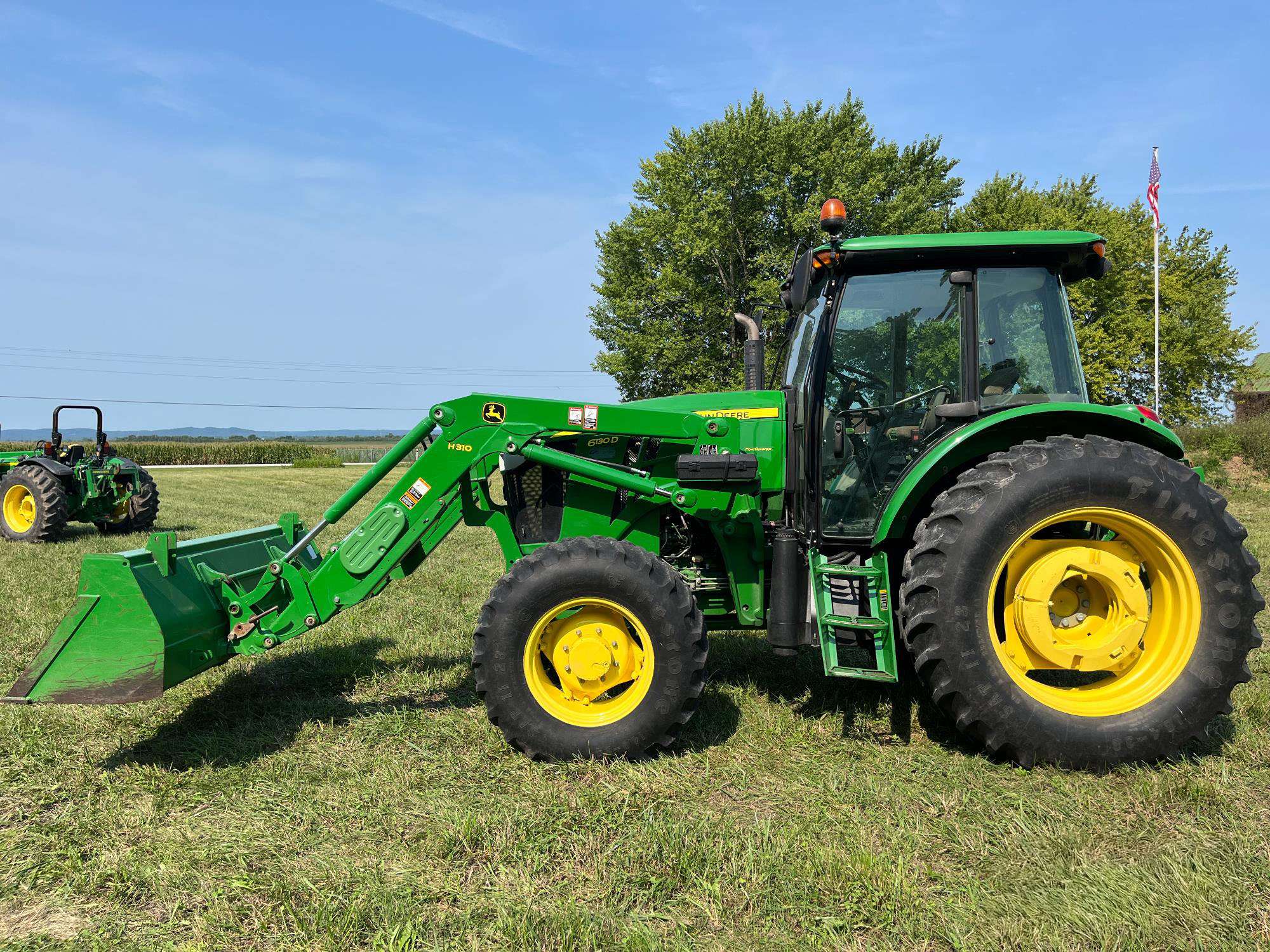 
								2014 John Deere 6130D MFWD Tractor W/Loader full									