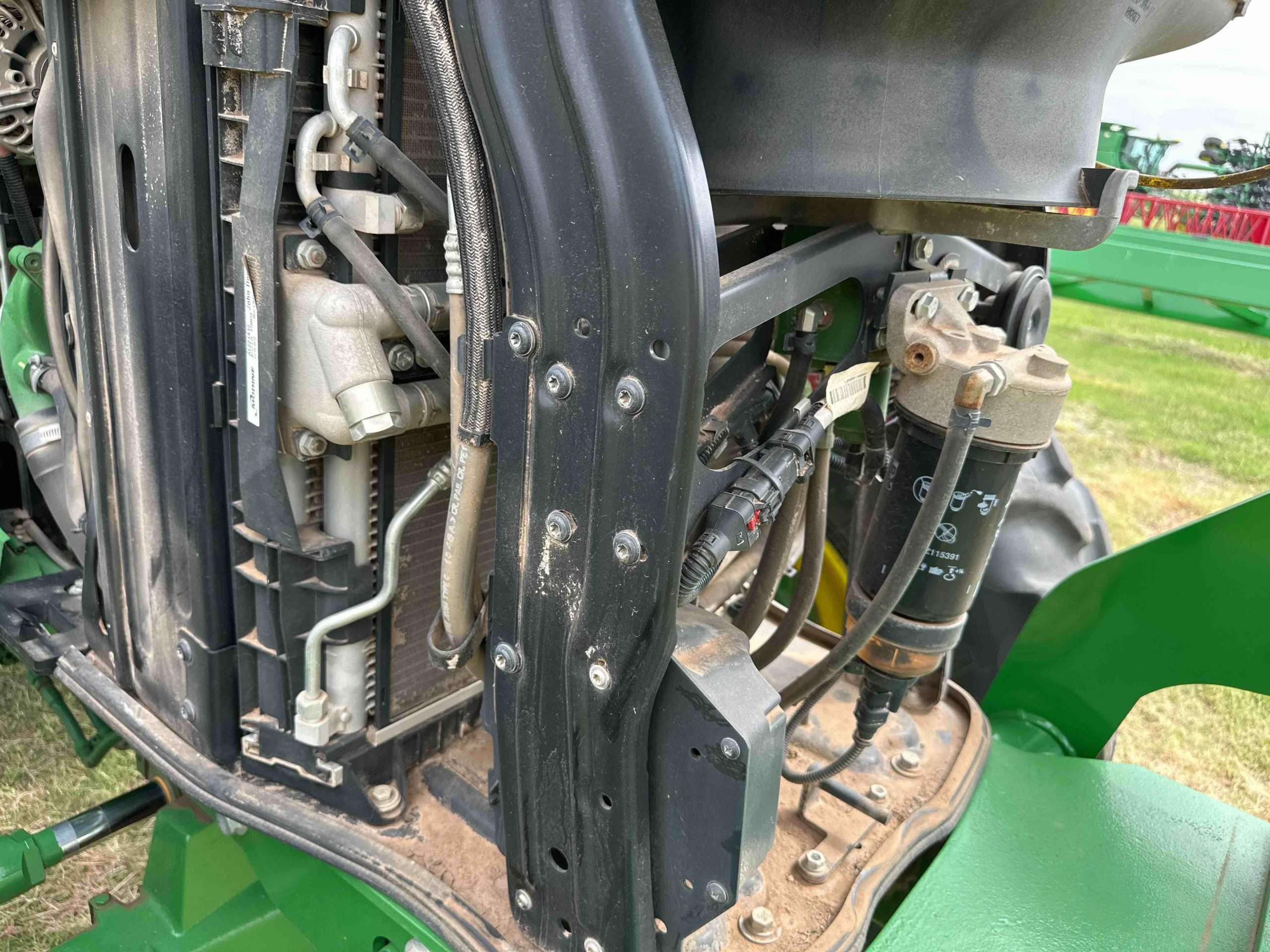 
								2017 John Deere 6155R MFWD Tractor W/Loader full									