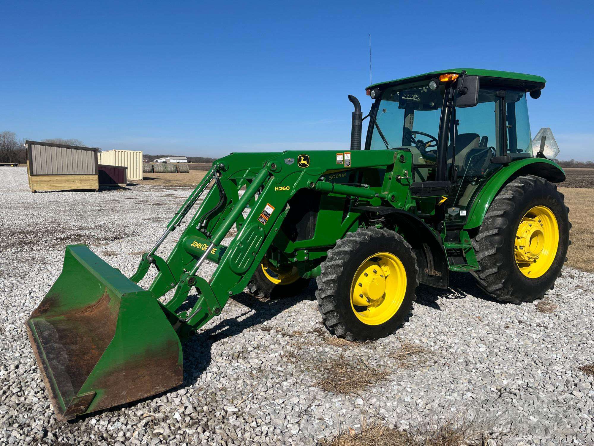 
								2013 John Deere 5085M full									