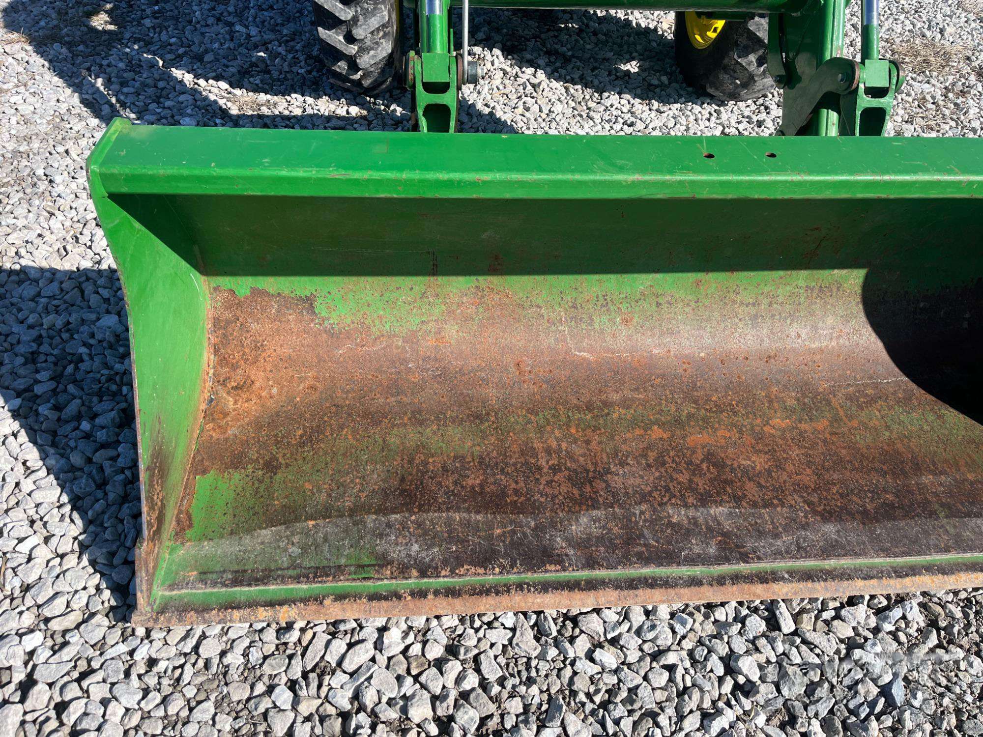 
								2013 John Deere 5085M full									