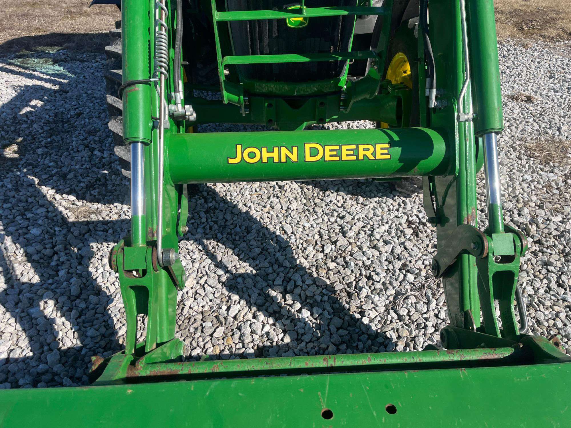 
								2013 John Deere 5085M full									