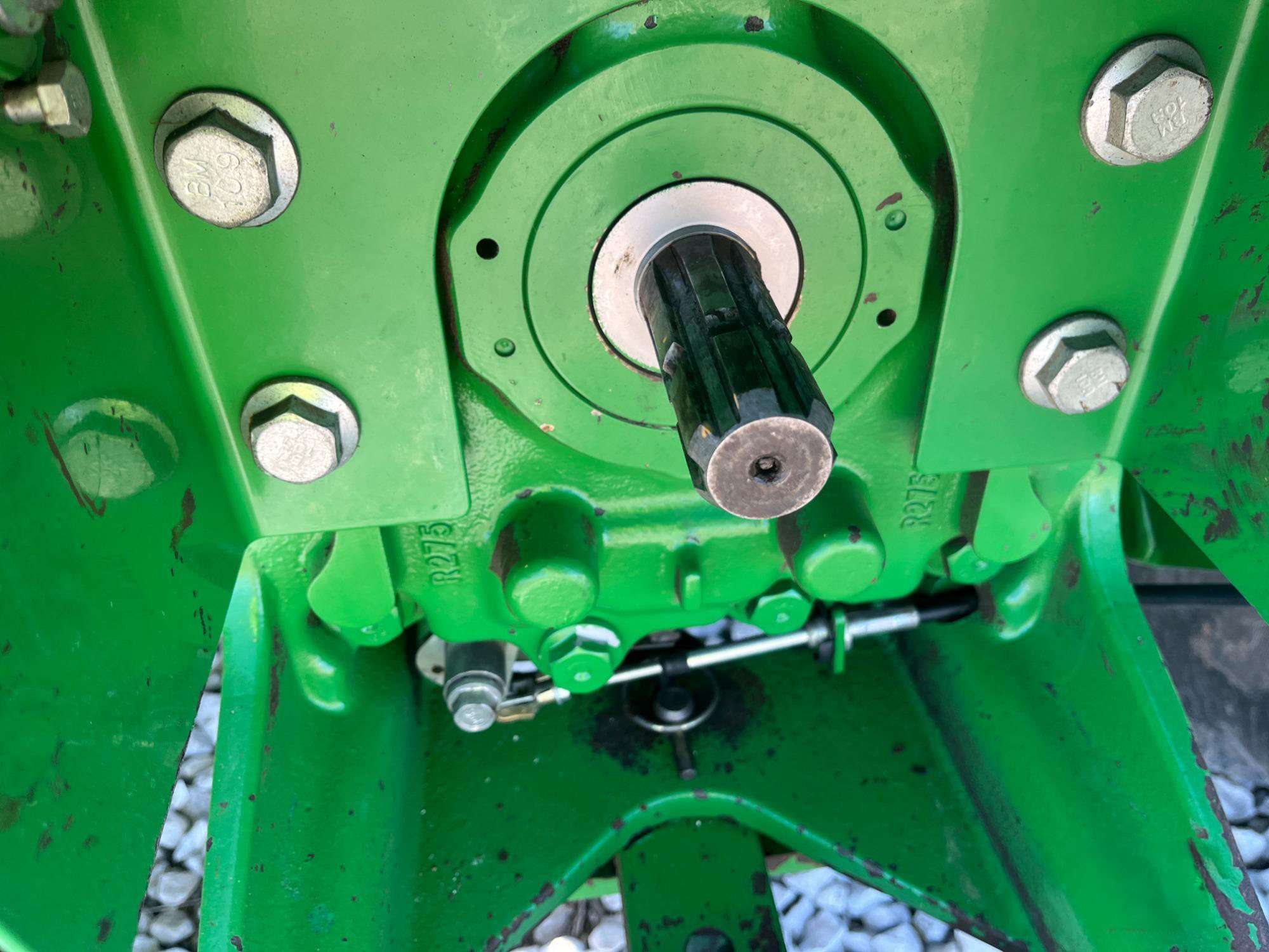 
								2013 John Deere 5085M full									