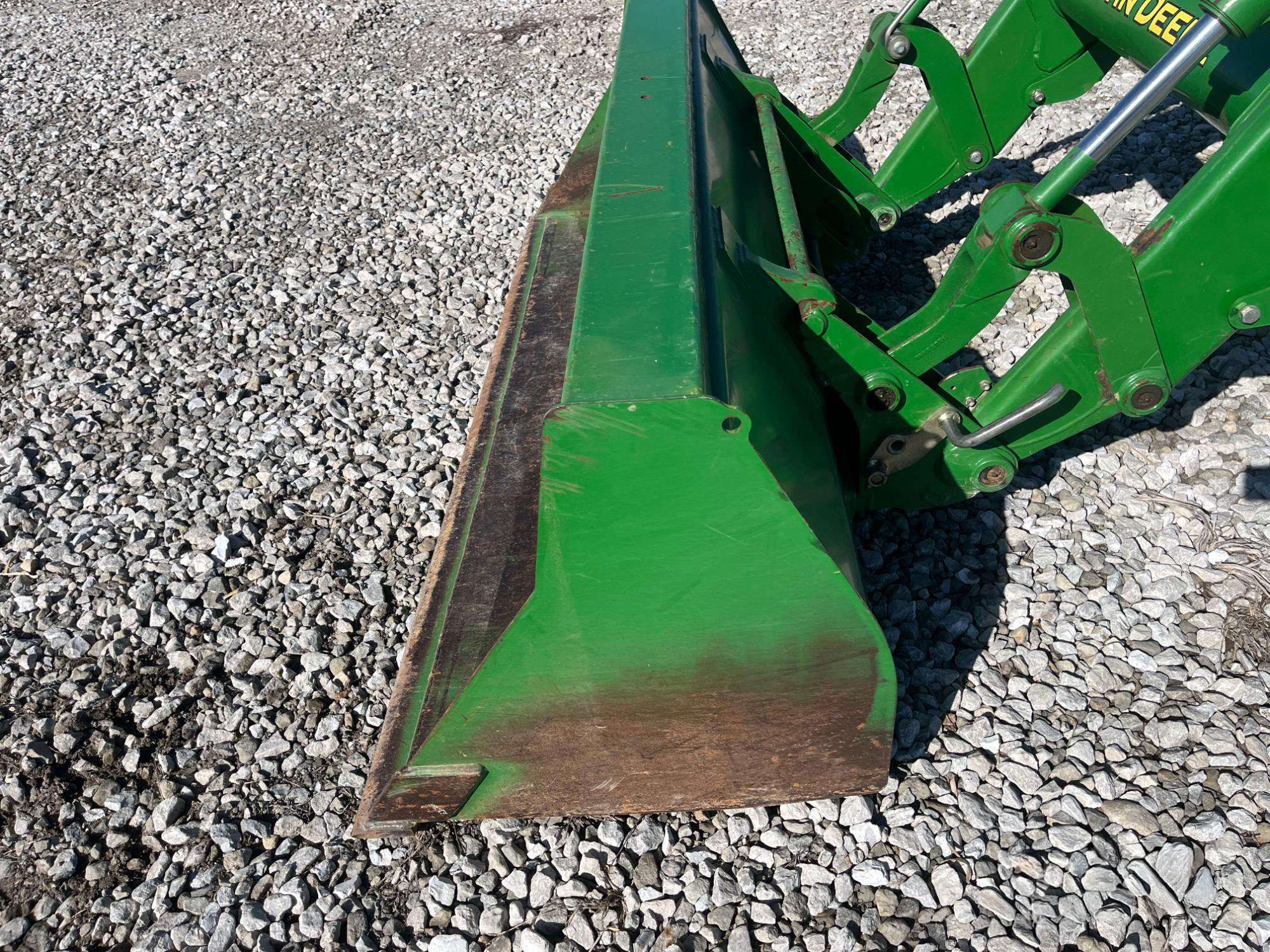 
								2013 John Deere 5085M full									