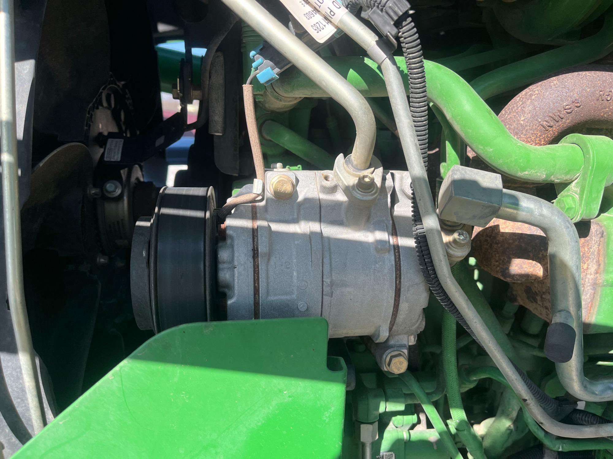 
								2013 John Deere 5085M full									