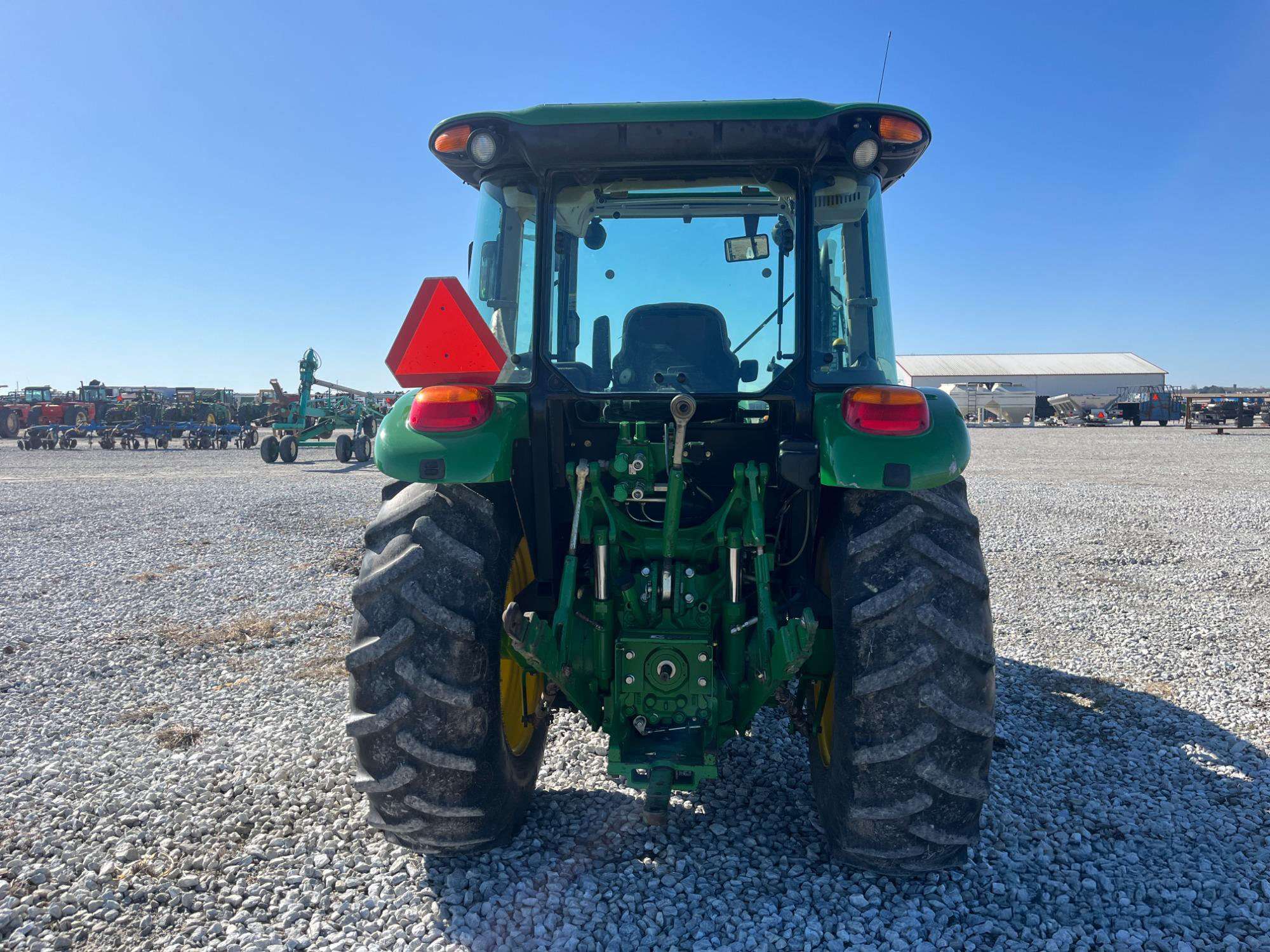 
								2013 John Deere 5085M full									