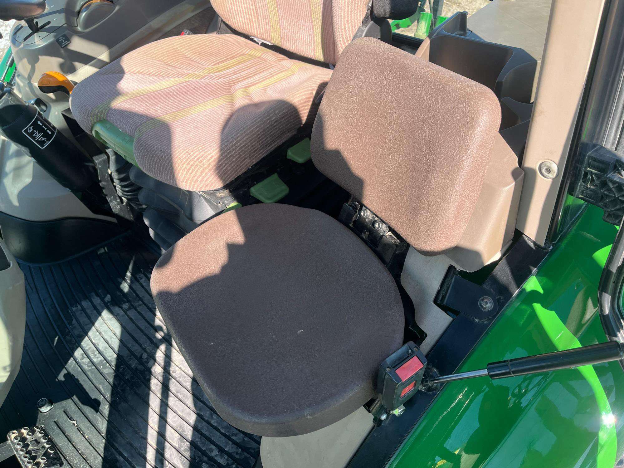 
								2013 John Deere 5085M full									