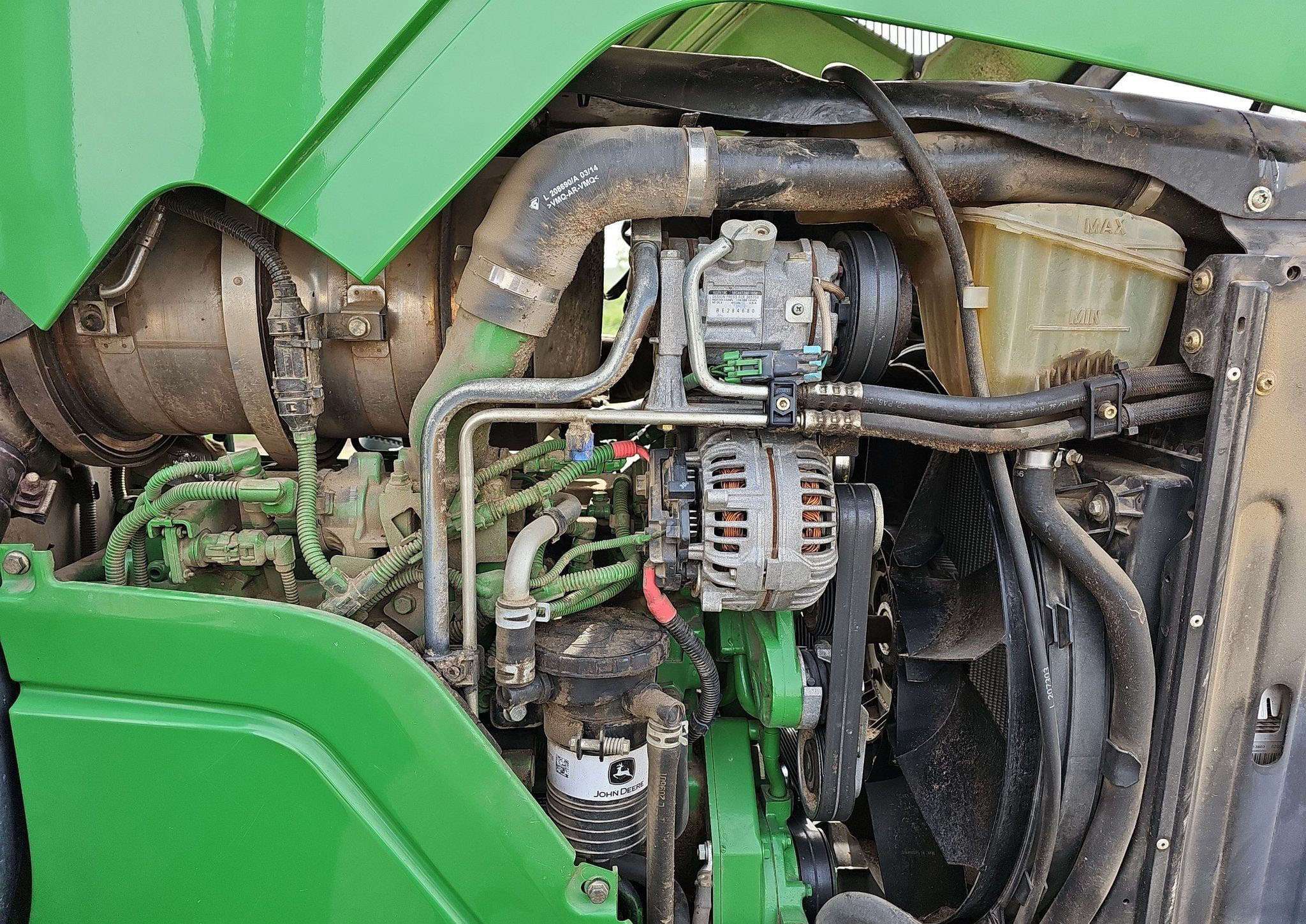 
								2014 John Deere 6115M full									