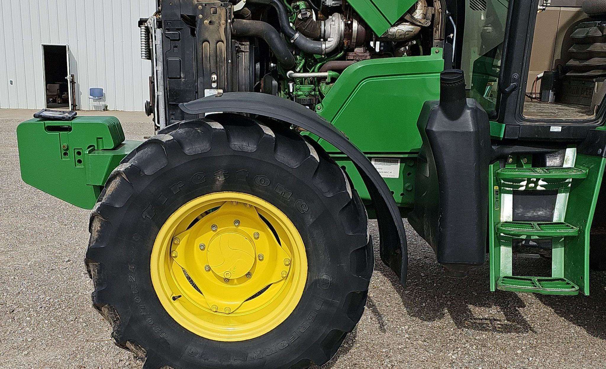 
								2014 John Deere 6115M full									